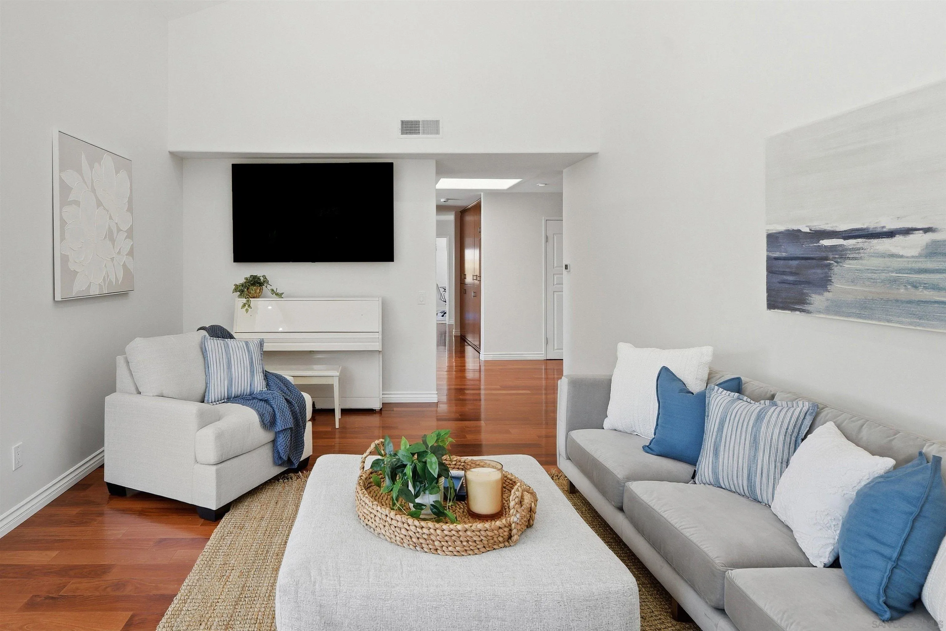 https://cdn.realtyfeed.com/cdn/127/260023988/e5df5db1bc6d5a18fb41b05e1ddbcf7e.webp