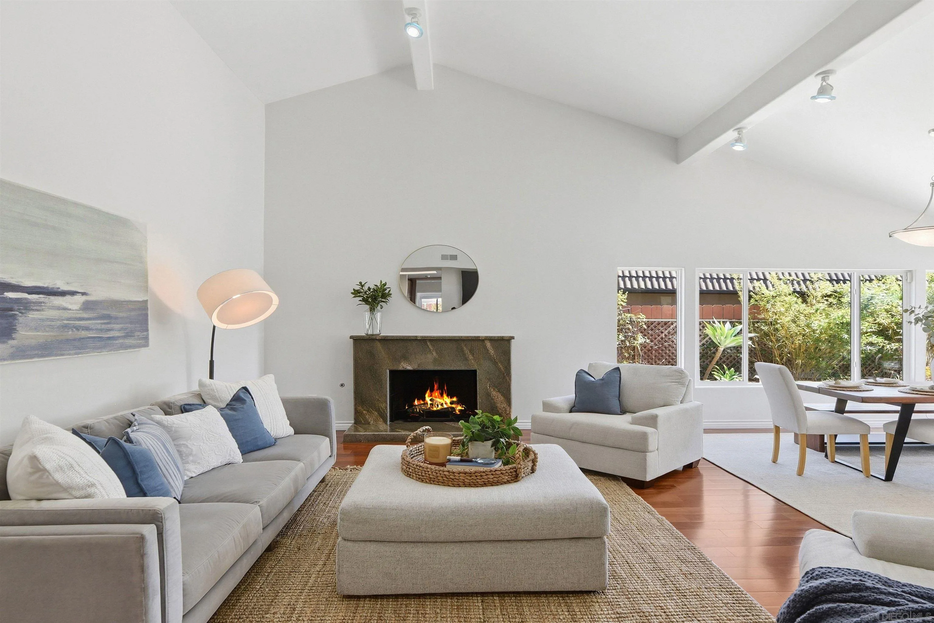 https://cdn.realtyfeed.com/cdn/127/260023988/f7493f6d228f659ba60678230ea2d0ff.webp