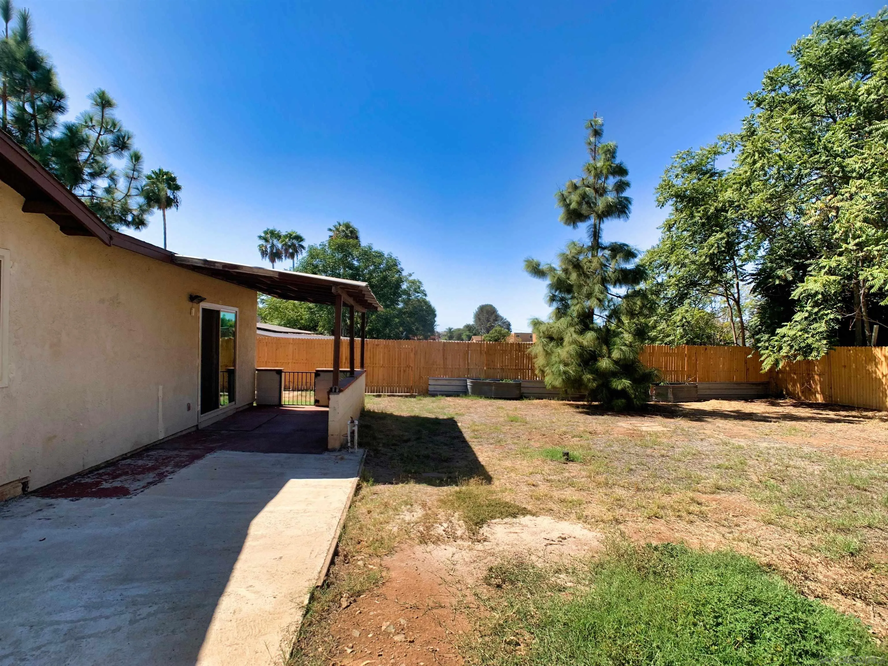 https://cdn.realtyfeed.com/cdn/127/260023994/9556d4f89710fff6bf9cf6b04beccc22.webp