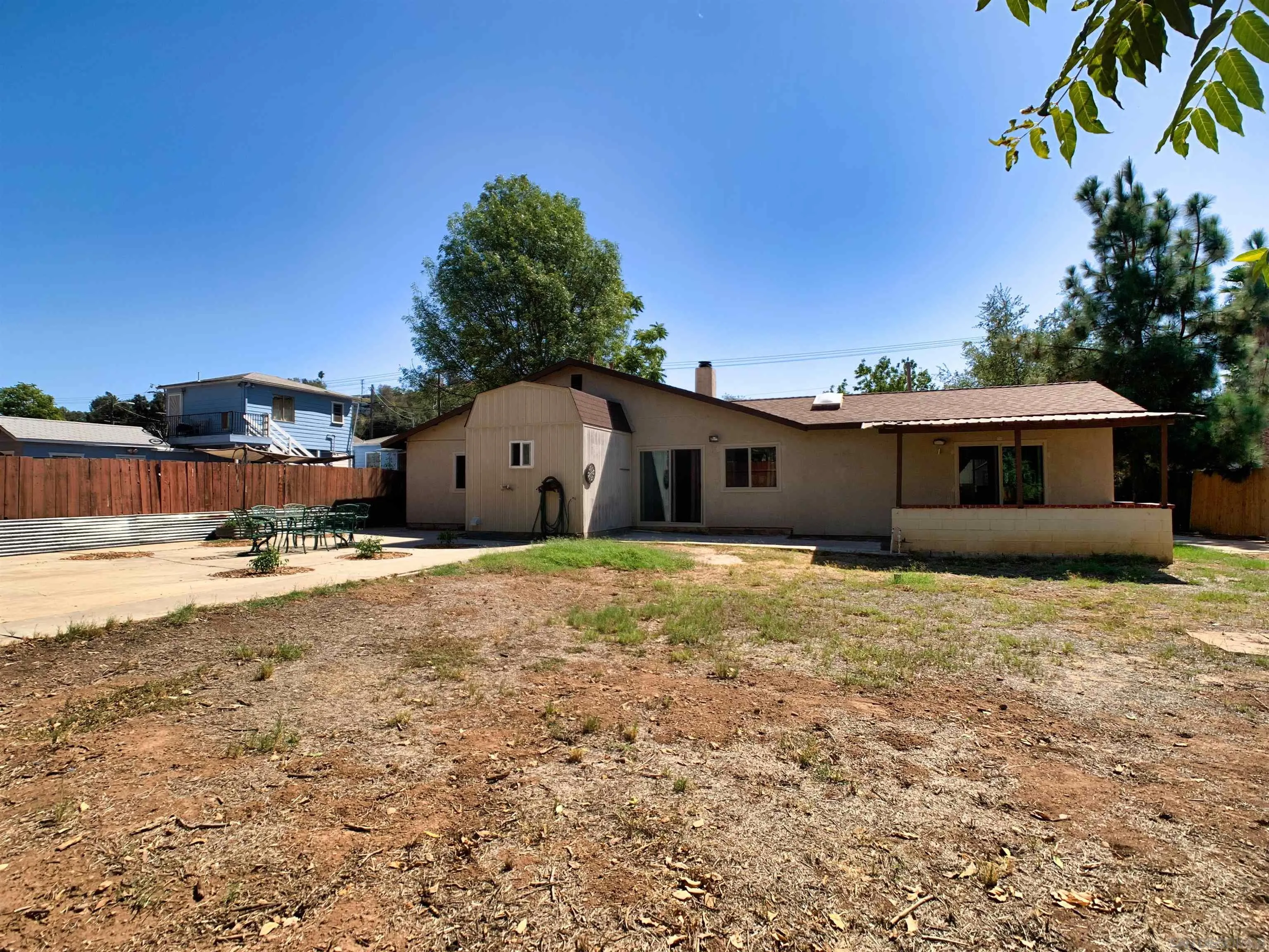 https://cdn.realtyfeed.com/cdn/127/260023994/d964d771ff3f0968bb74bf2d0e6dc124.webp