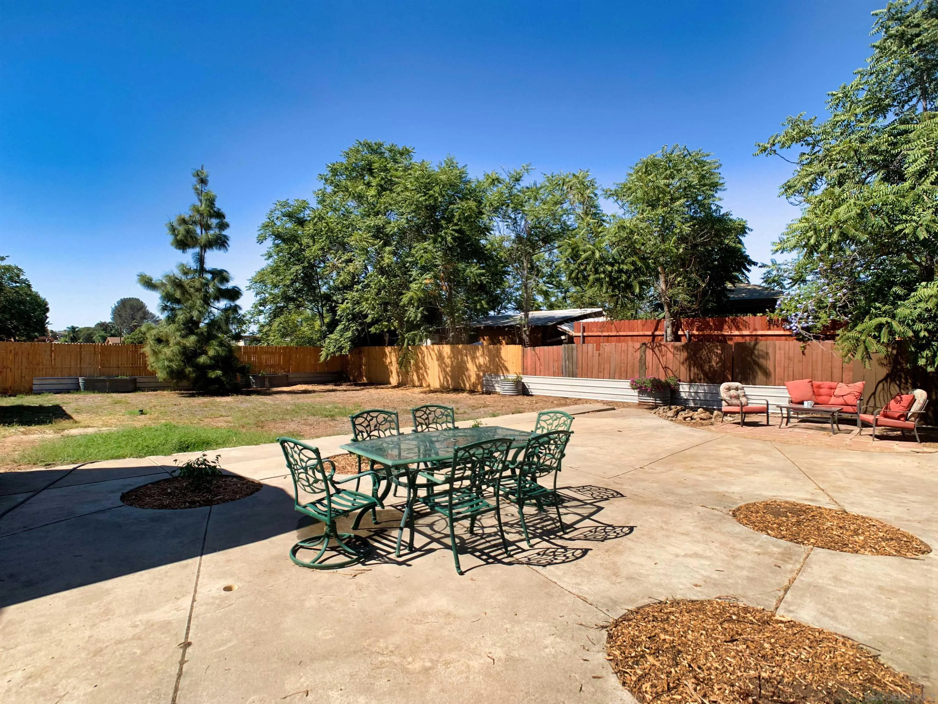 https://cdn.realtyfeed.com/cdn/127/260023994/dc4037a42ff25a0ea70ef923618d493c.webp