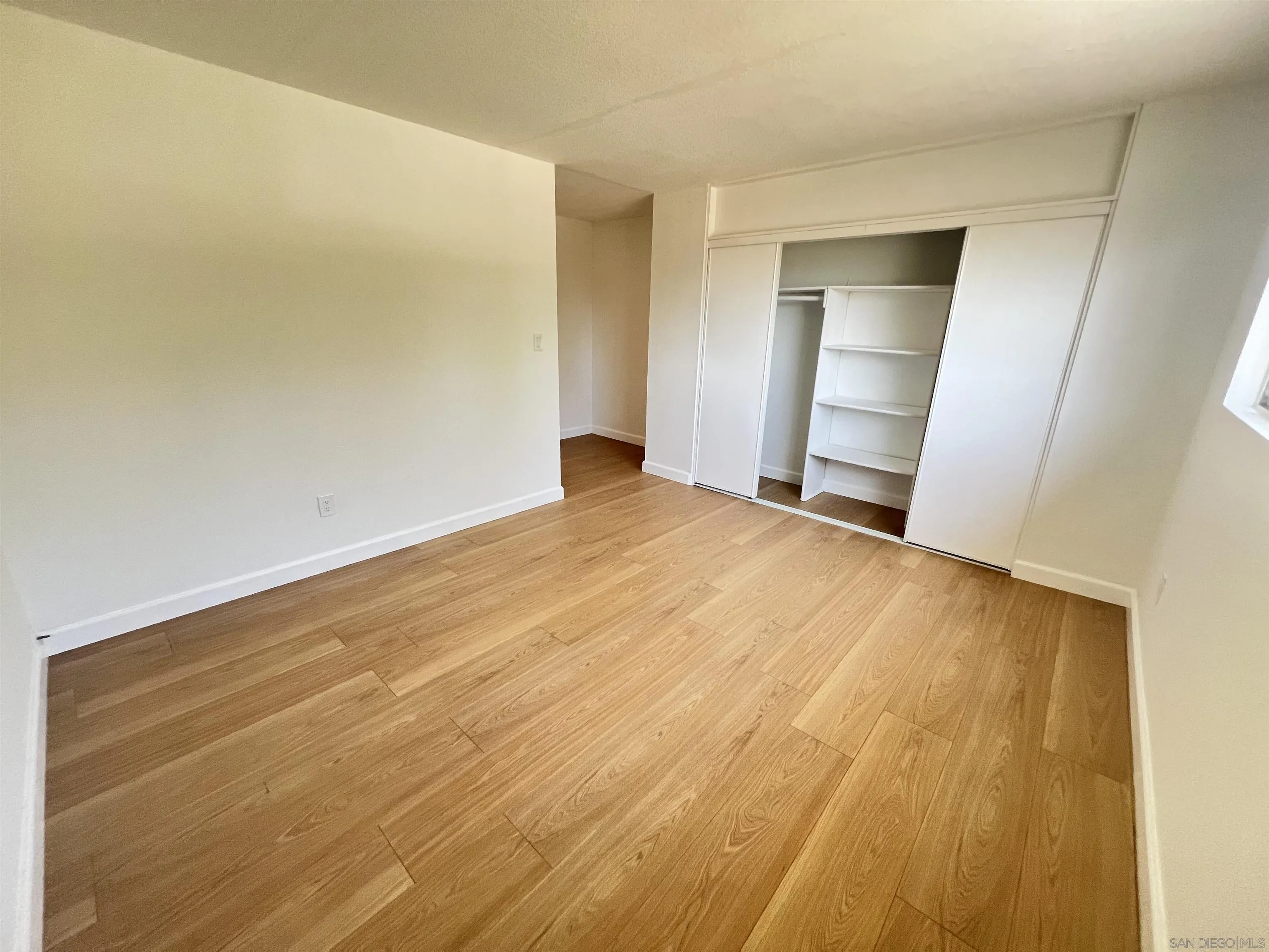 464 Woodlawn Dr, Chula Vista, CA 91910, photo 9