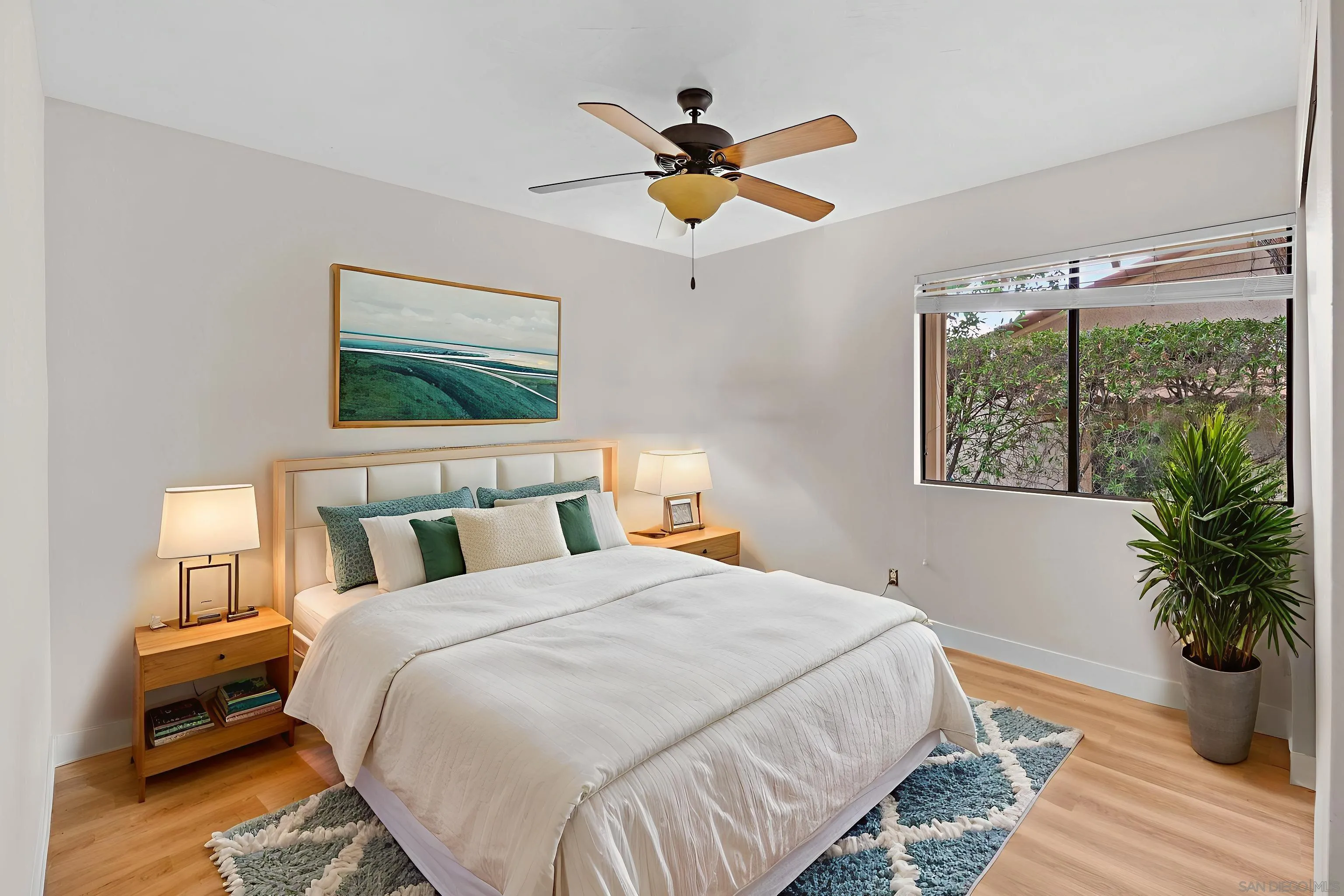 Photo #15: 2600240 Listing: Photo #15