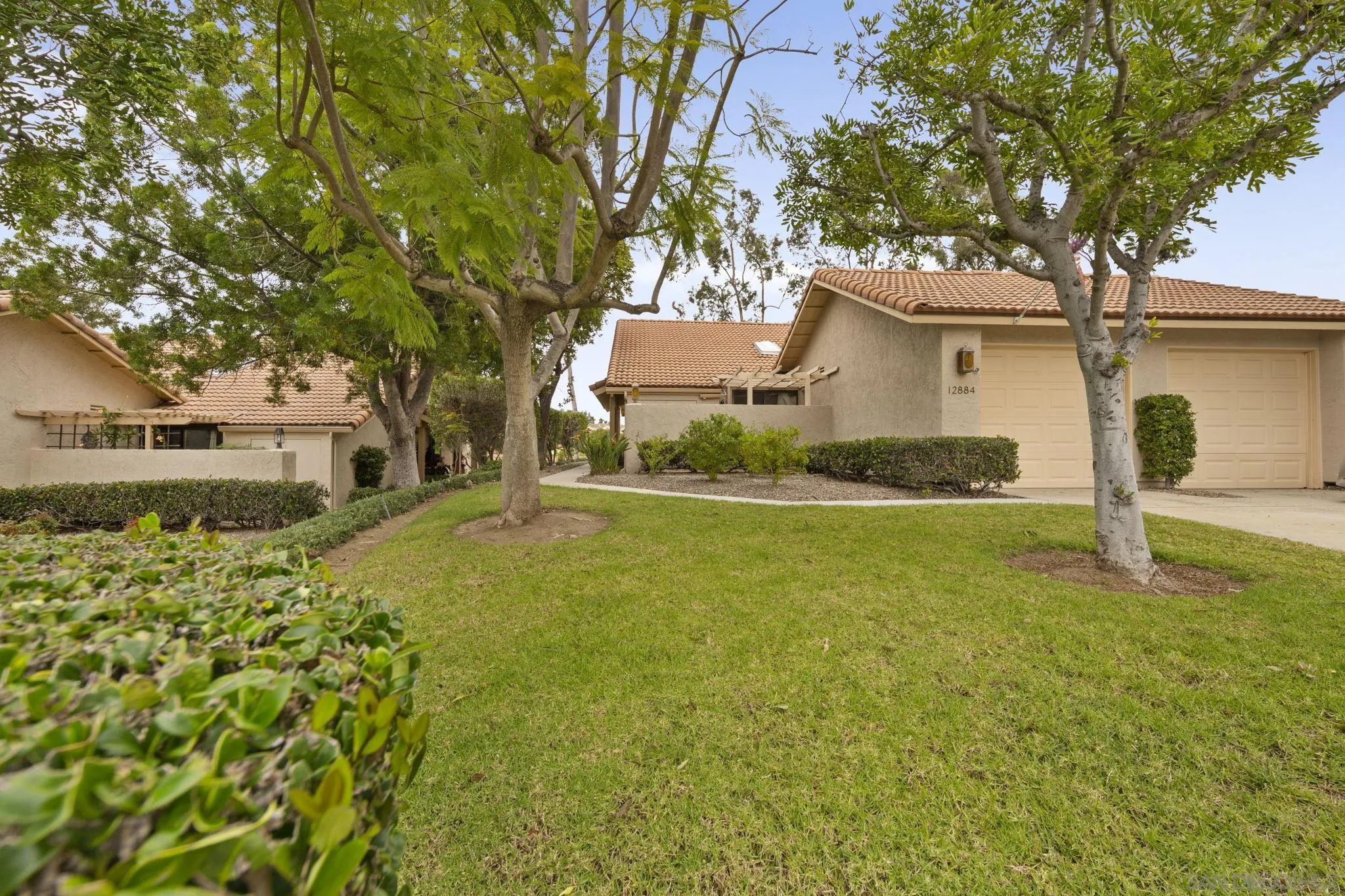 Photo #8: 2600240 Listing: Photo #8