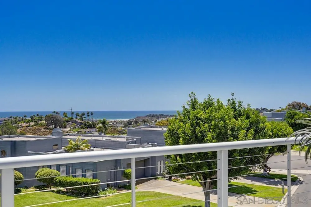 https://cdn.realtyfeed.com/cdn/127/260024005/f2090fc03beecb1f90d73d2813076683.webp