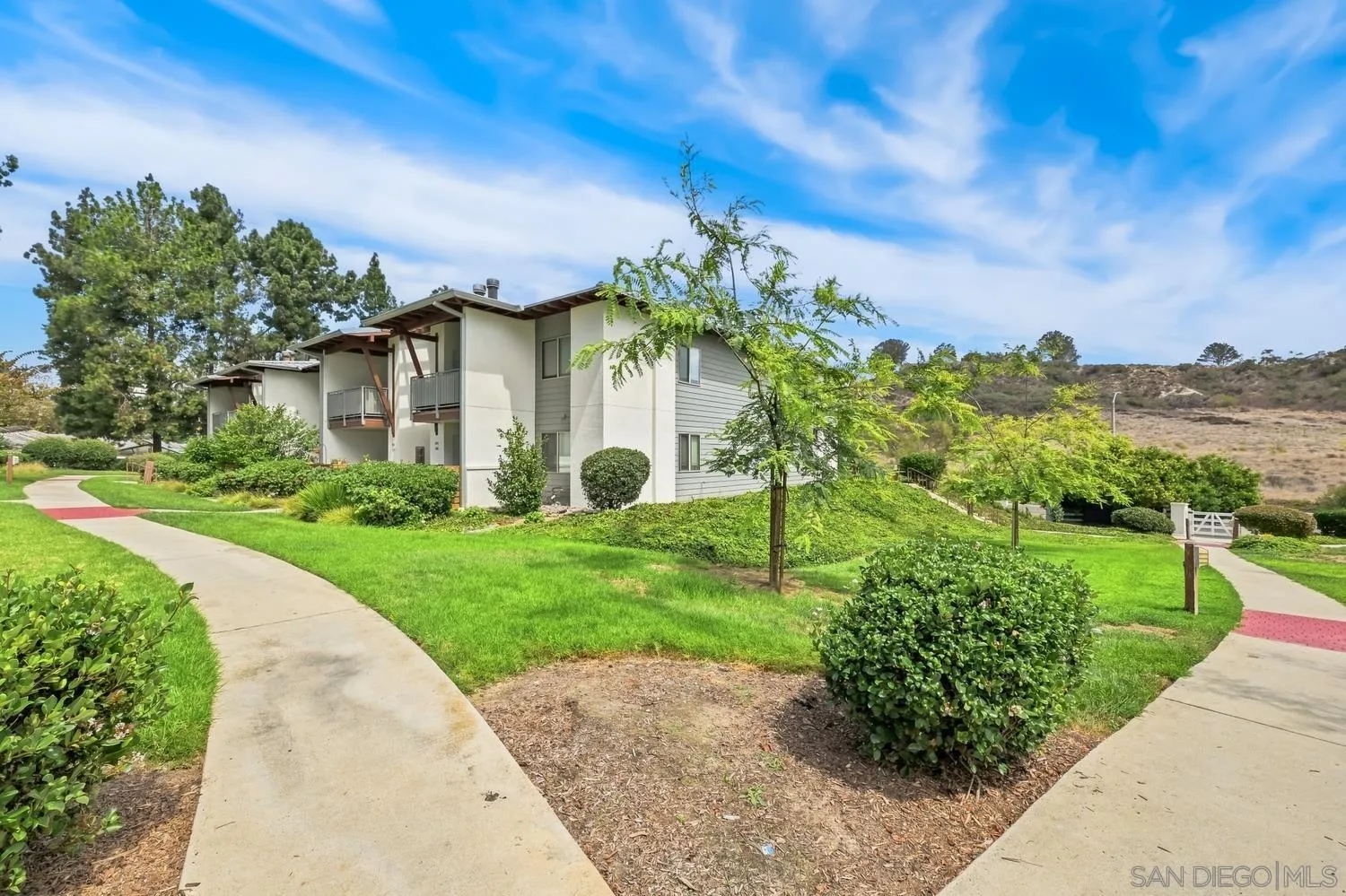 https://cdn.realtyfeed.com/cdn/127/260024007/12cdf772ead7c3dedd125775664c2a9a.webp