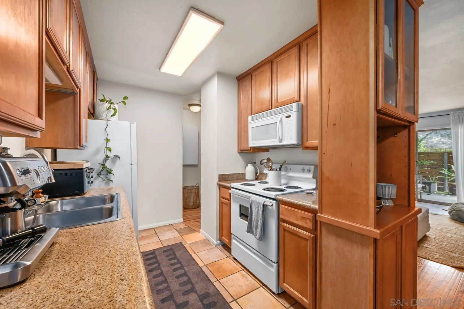https://cdn.realtyfeed.com/cdn/127/260024007/b7cd92e28f116a077d44993c6f7cc9ae.webp