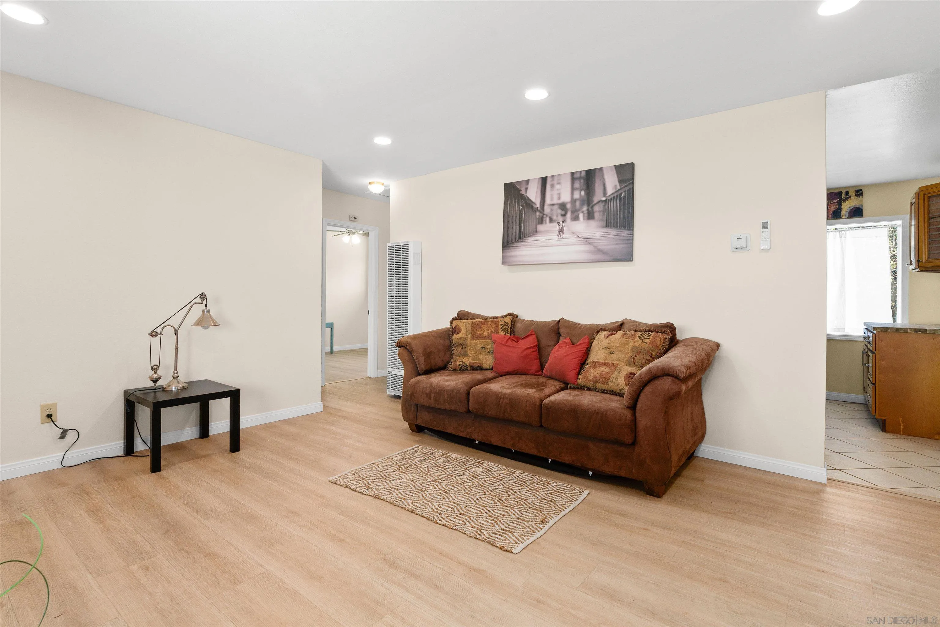 https://cdn.realtyfeed.com/cdn/127/260024008/222a403a42fb8bb50b20fc1a93a73242.webp
