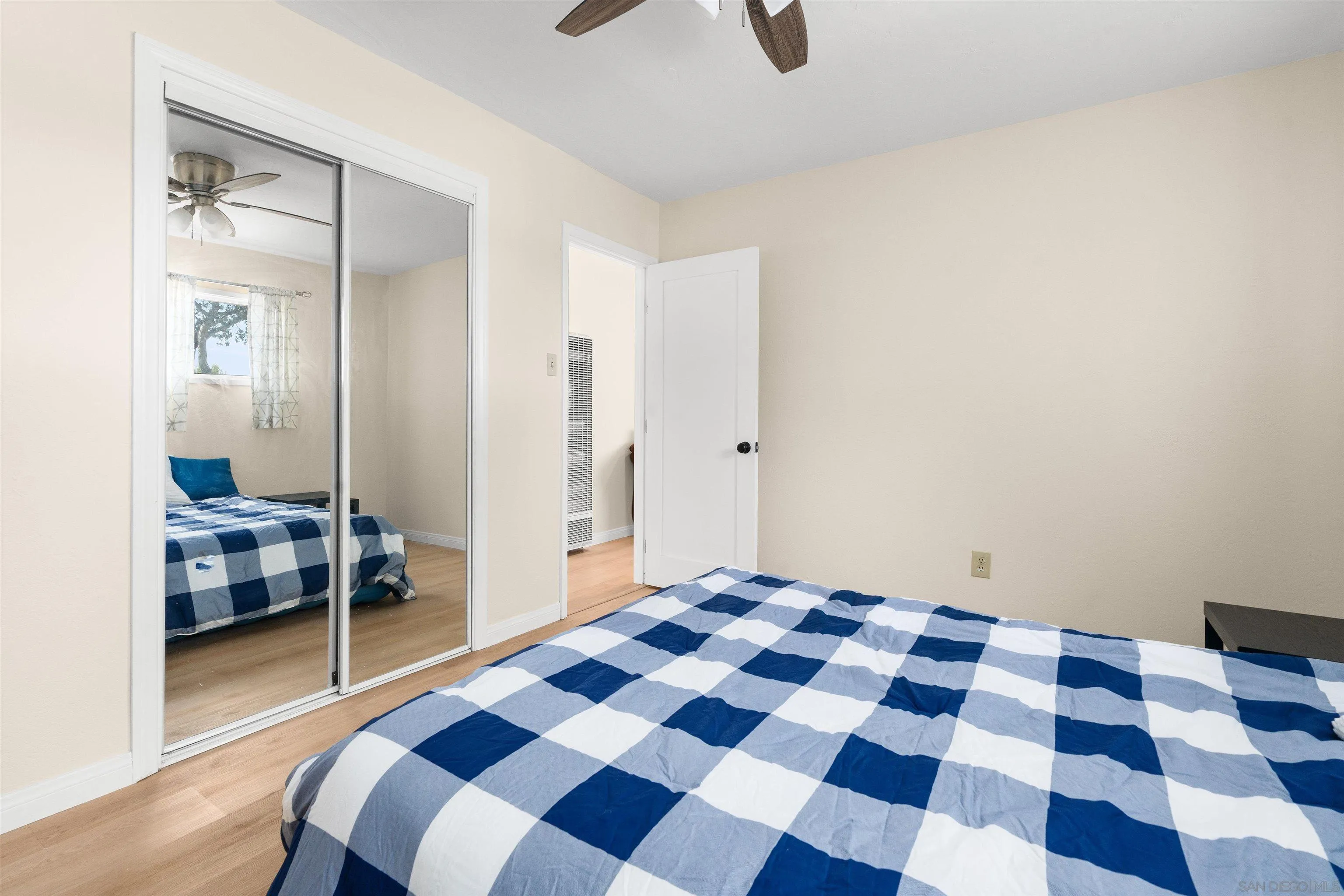 https://cdn.realtyfeed.com/cdn/127/260024008/3dd0301a367a7079ef911d34f9110cea.webp