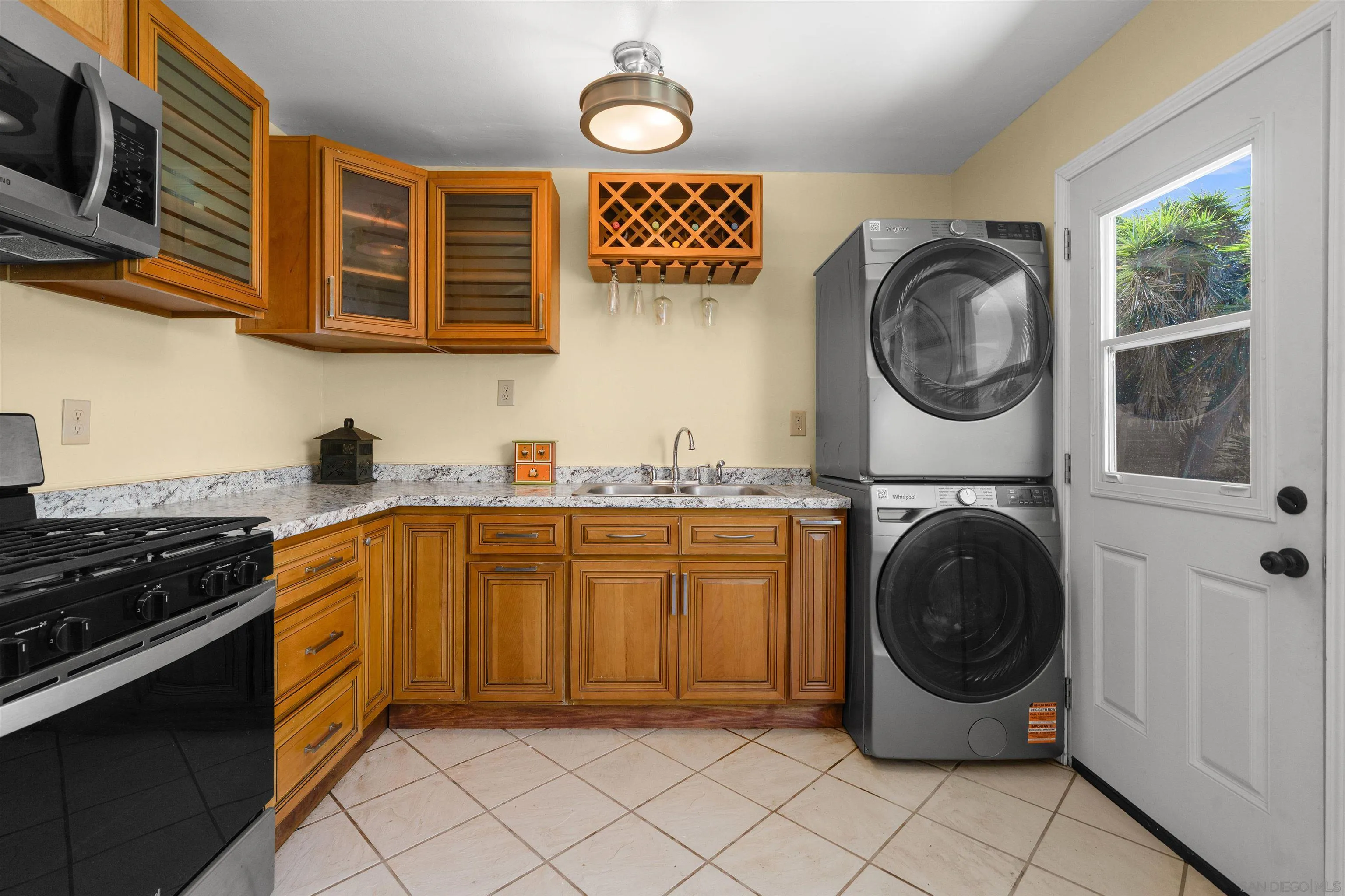 https://cdn.realtyfeed.com/cdn/127/260024008/b927184716daef6e4cffab5fb5447a99.webp