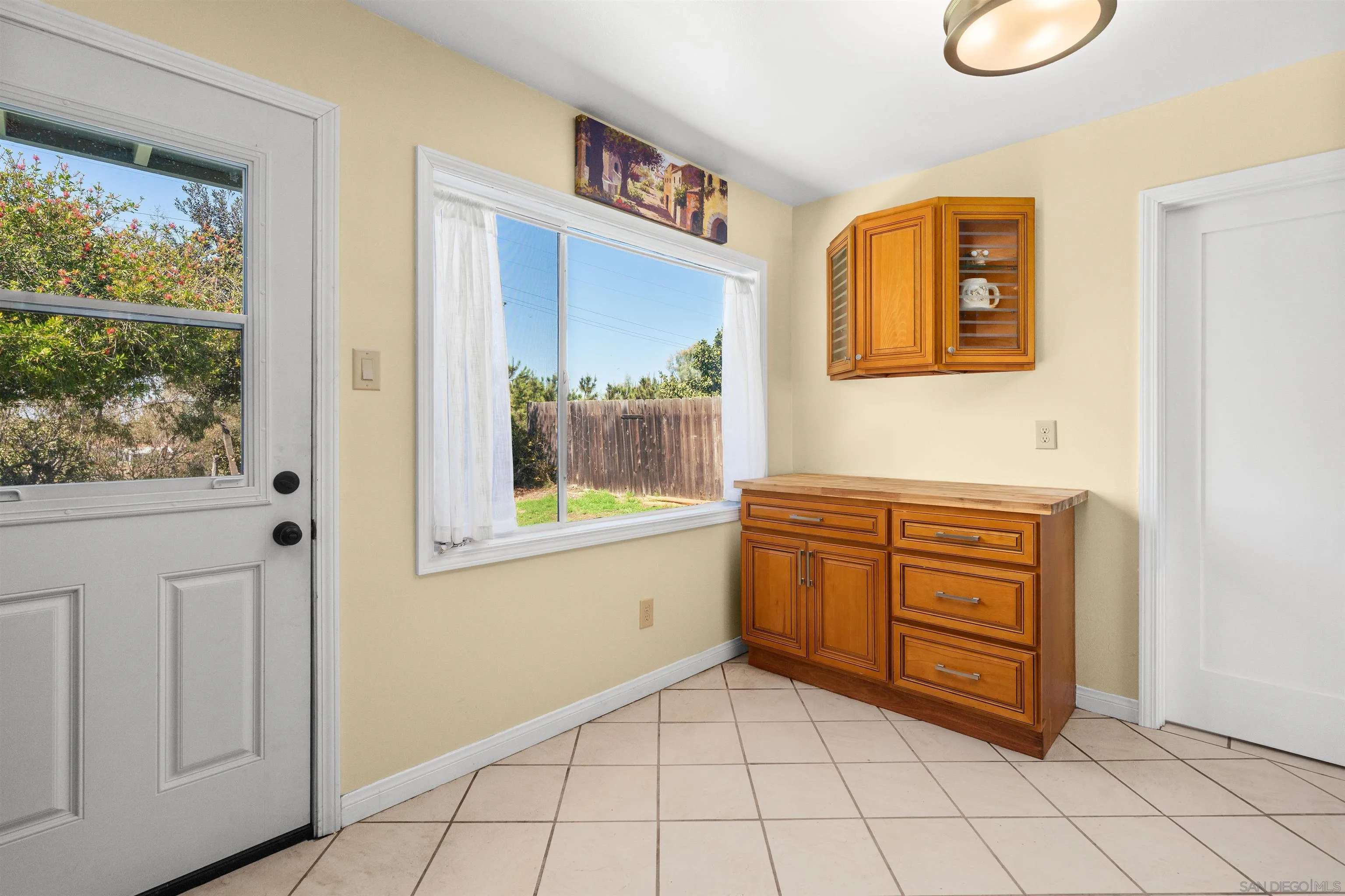https://cdn.realtyfeed.com/cdn/127/260024008/f9f4bdfa4ec03dadc42ccc88a9b91eb3.webp