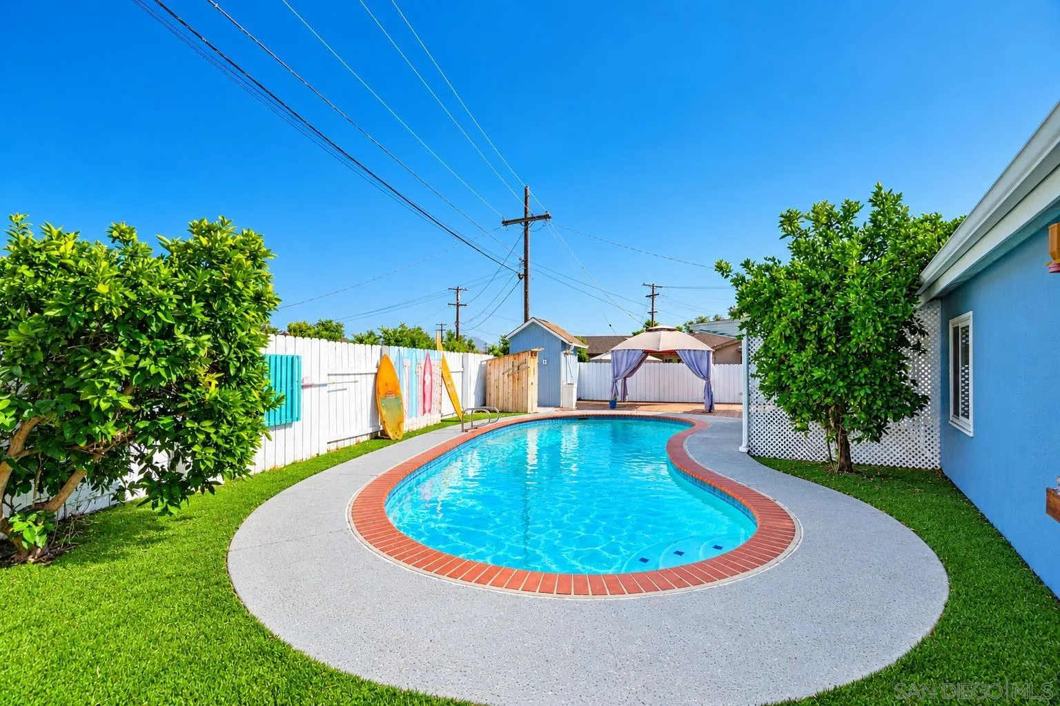https://cdn.realtyfeed.com/cdn/127/260024011/6da4e3fb57fccec9b67764f8913aa0b3.webp