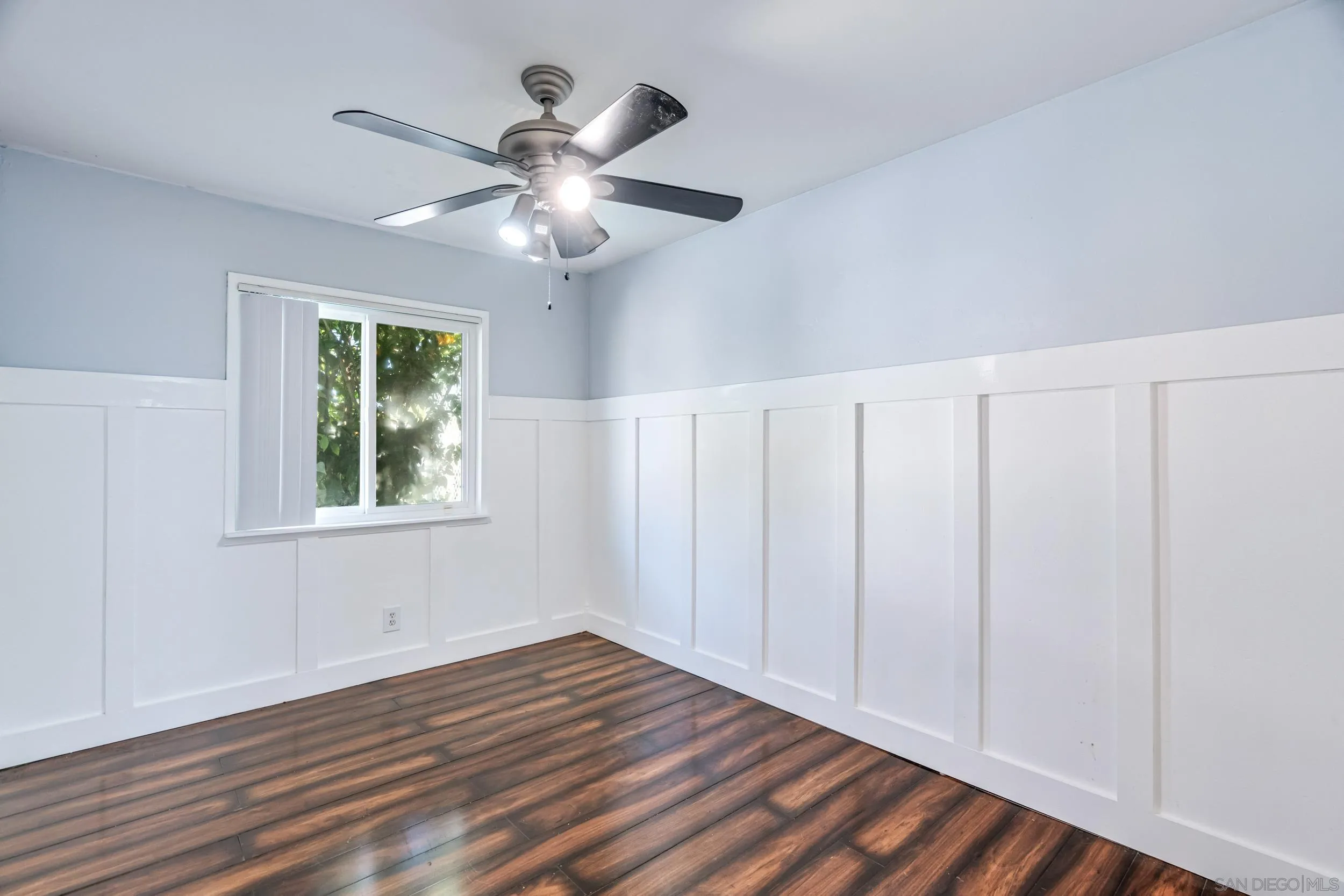 https://cdn.realtyfeed.com/cdn/127/260024011/f28d01750b9c5548868bd286438b1567.webp