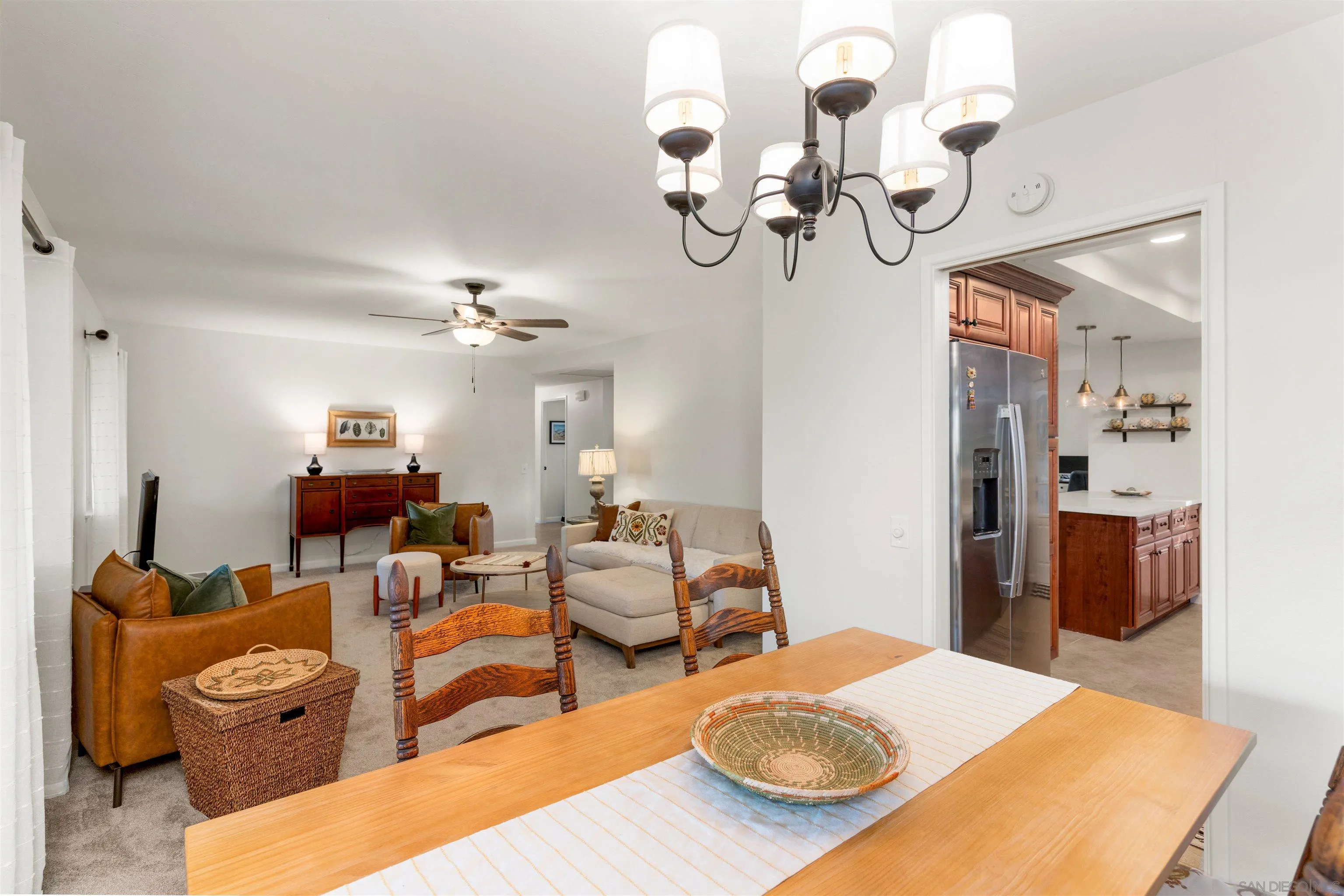https://cdn.realtyfeed.com/cdn/127/260024013/7d26b928e225fd8ac10f7190cd7d9e17.webp