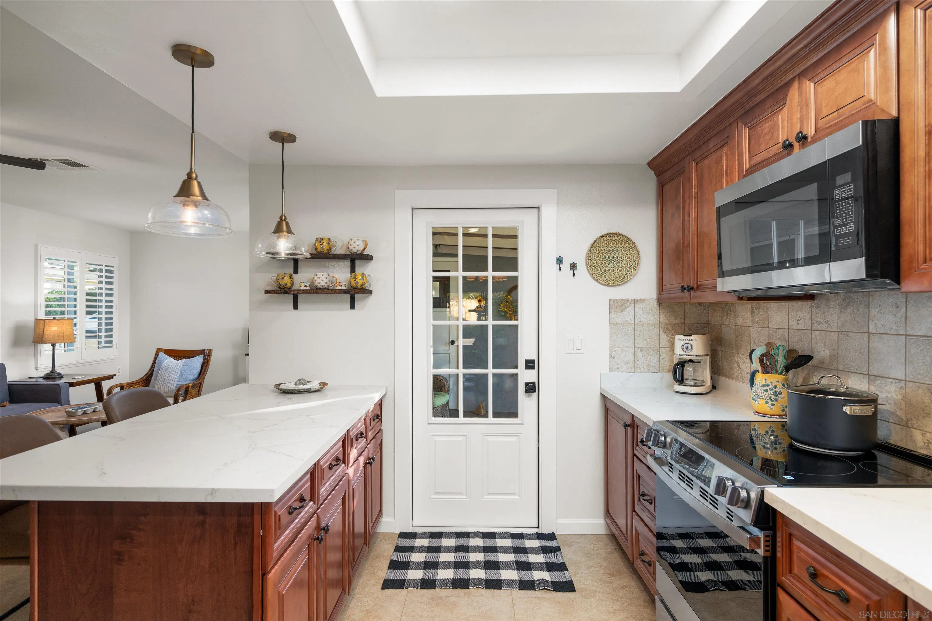 https://cdn.realtyfeed.com/cdn/127/260024013/820ccbdb17f534a31c32a42697ce6c5f.webp