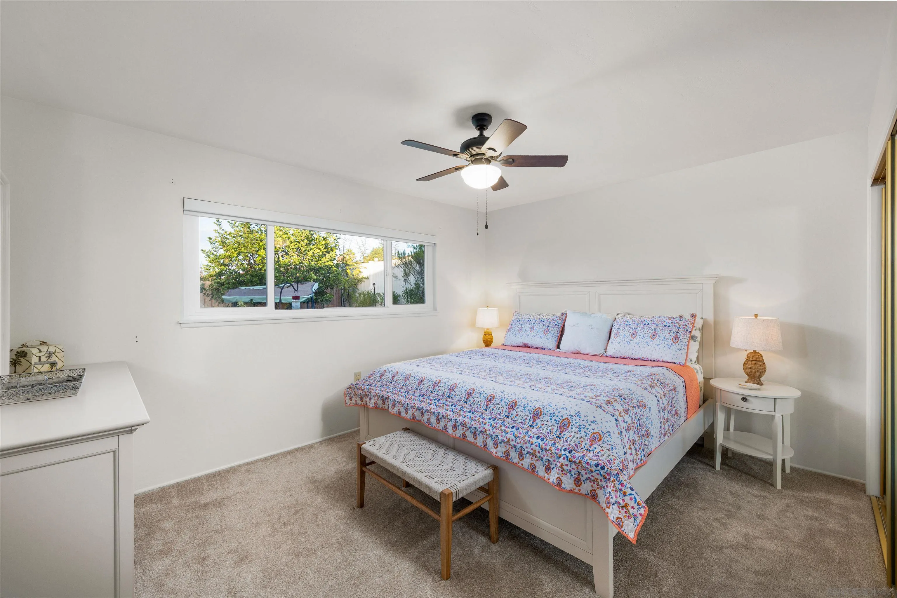 https://cdn.realtyfeed.com/cdn/127/260024013/827ccf6e8dc8574041054cb435a8c4ce.webp