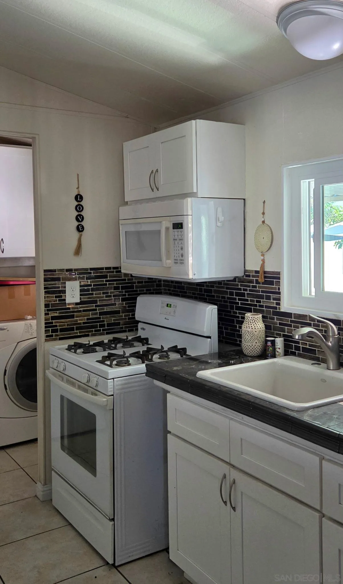 https://cdn.realtyfeed.com/cdn/127/260024017/17e71a8a3fb1de529ff45958fad35573.webp