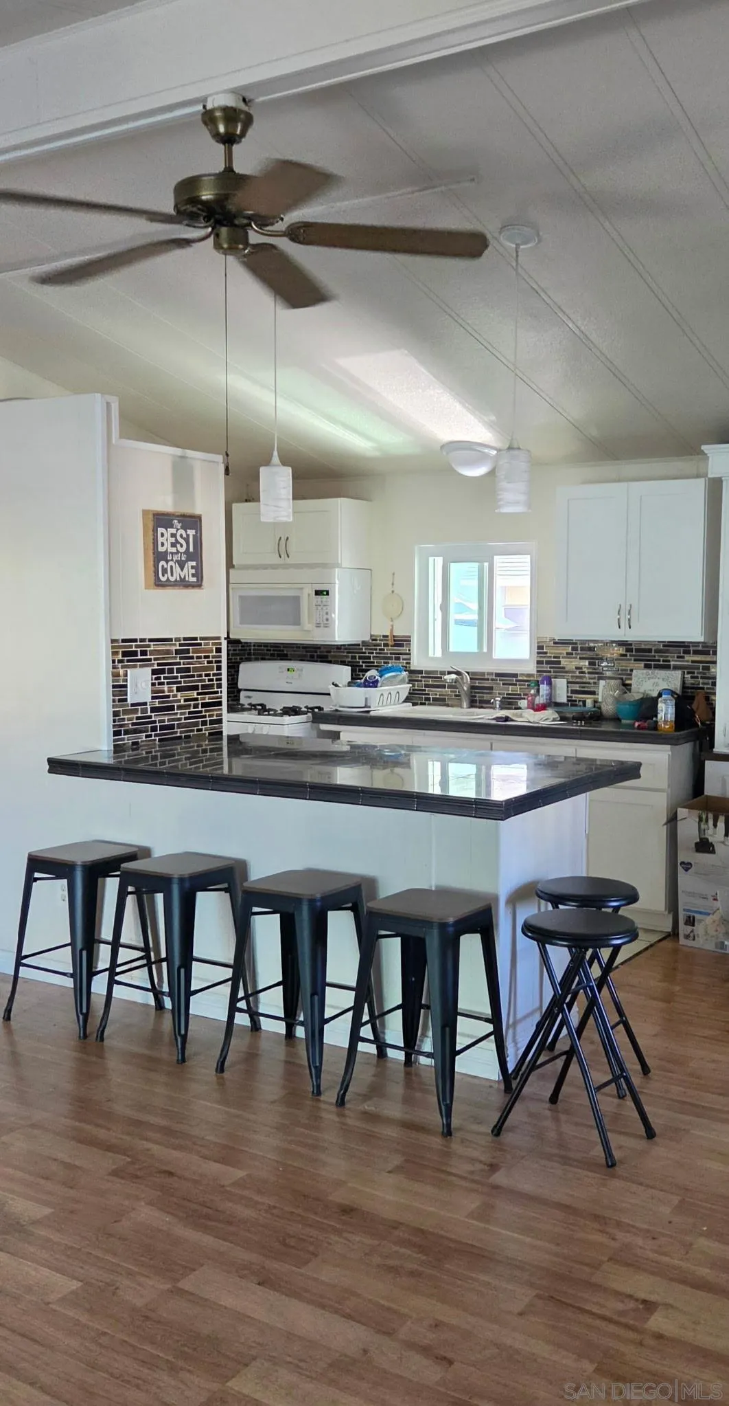 https://cdn.realtyfeed.com/cdn/127/260024017/44a490702c2991661e1a5510a7a6ff52.webp