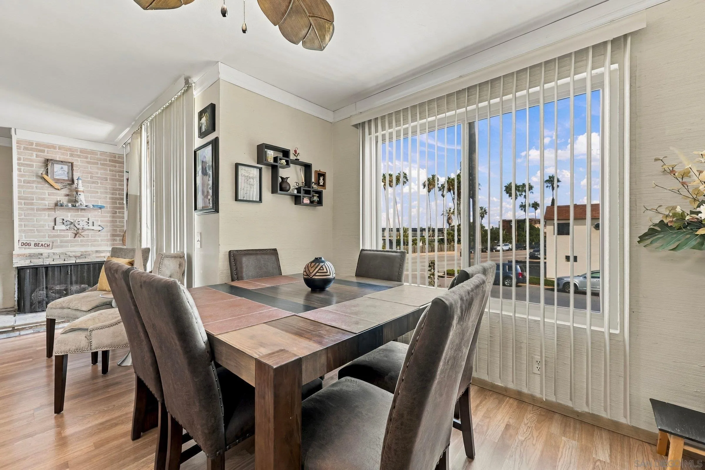 https://cdn.realtyfeed.com/cdn/127/260024030/401e047690c4391c5122957687b3e75f.webp