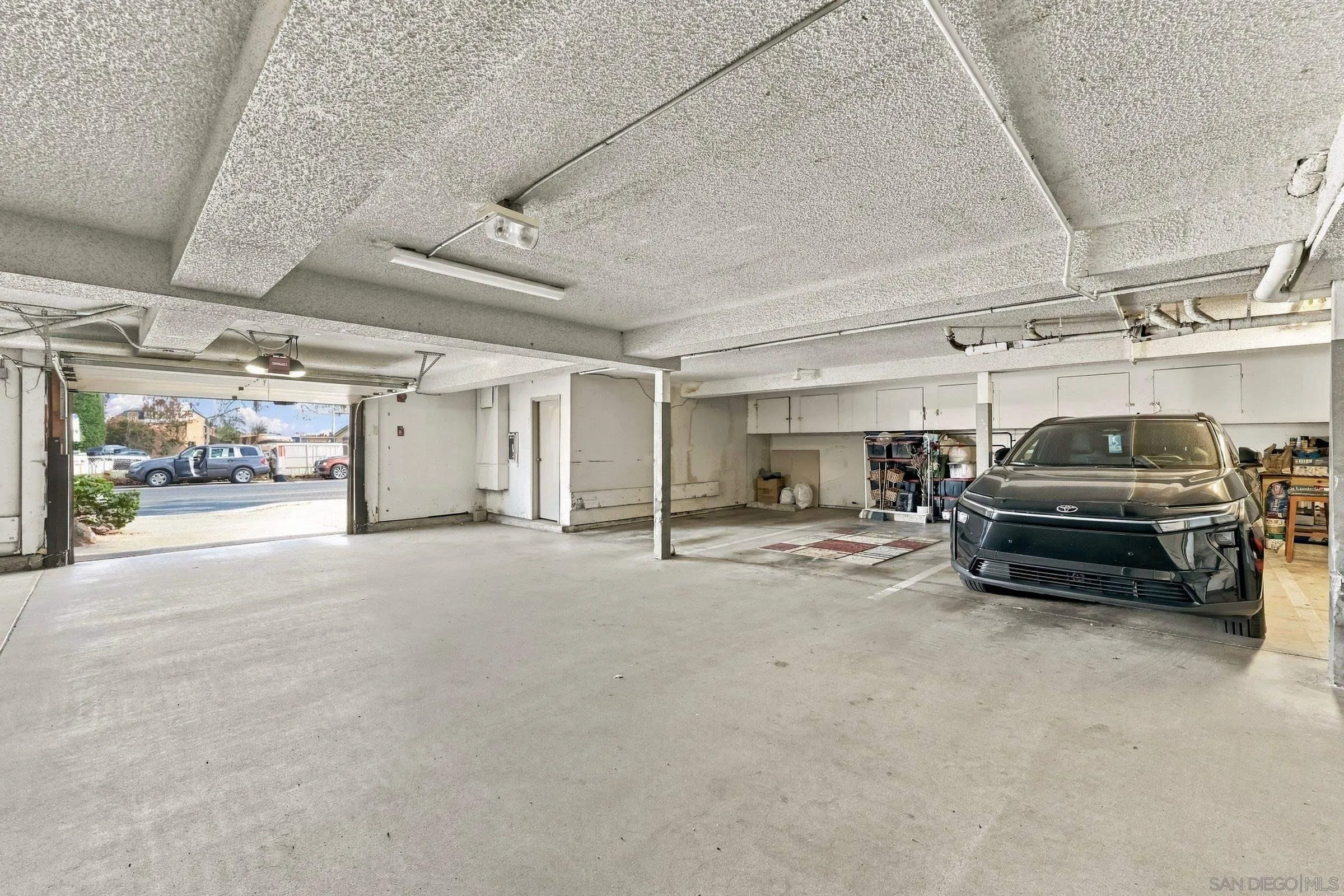 https://cdn.realtyfeed.com/cdn/127/260024030/9f038c3ae85769ae665c5b5b3030b09a.webp