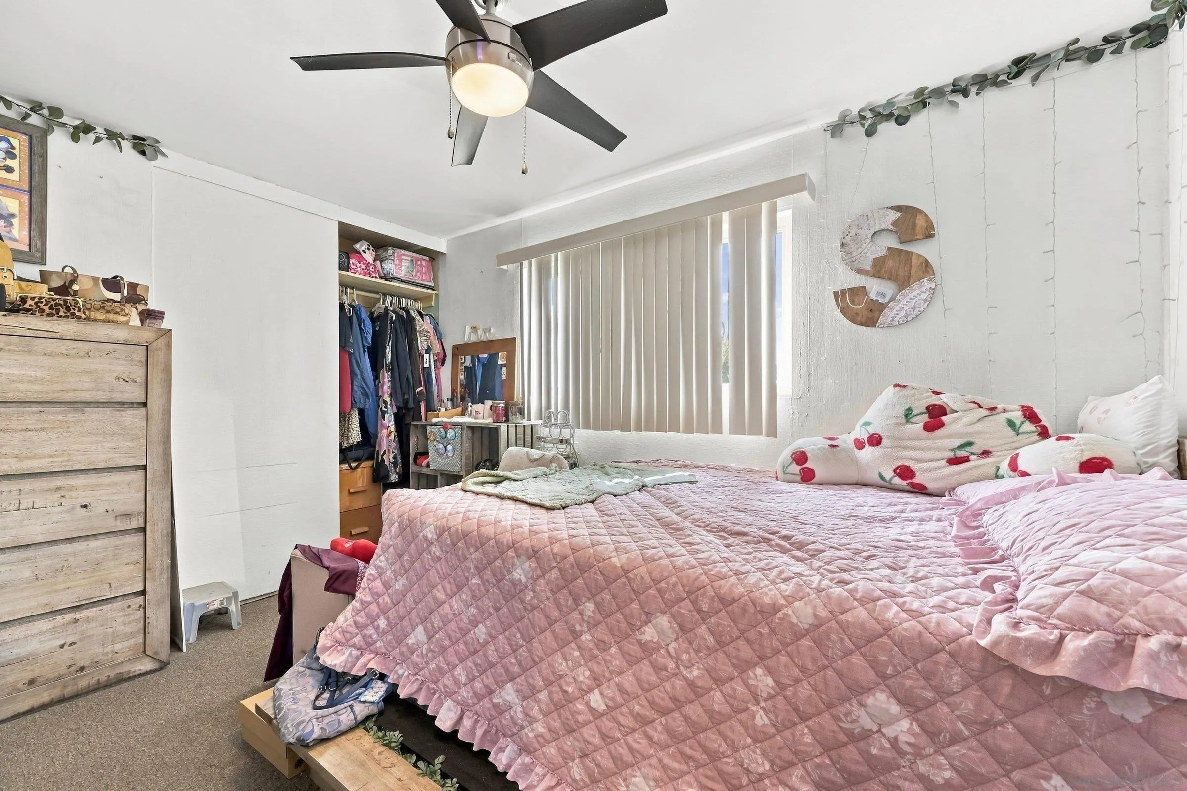 https://cdn.realtyfeed.com/cdn/127/260024030/b5f113a55debe80f4ee1523d7bce77f0.webp