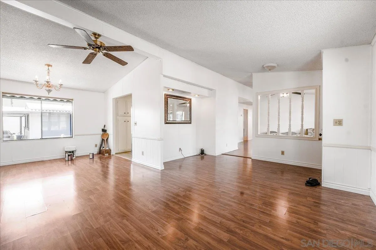 https://cdn.realtyfeed.com/cdn/127/260024032/18e30a252160e10e8a1a175f830ed08a.webp