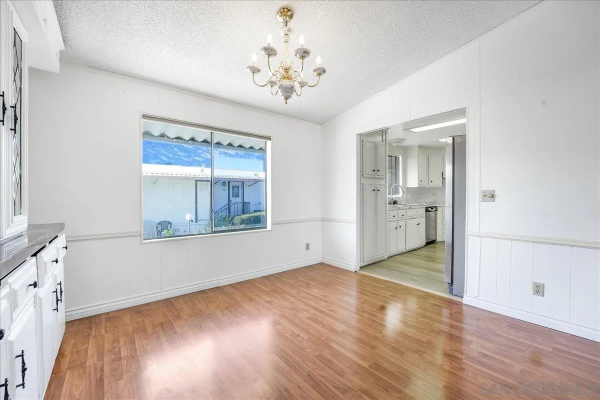 https://cdn.realtyfeed.com/cdn/127/260024032/c4a9efe1fec2ed1021dee2c9d18adf5f.webp