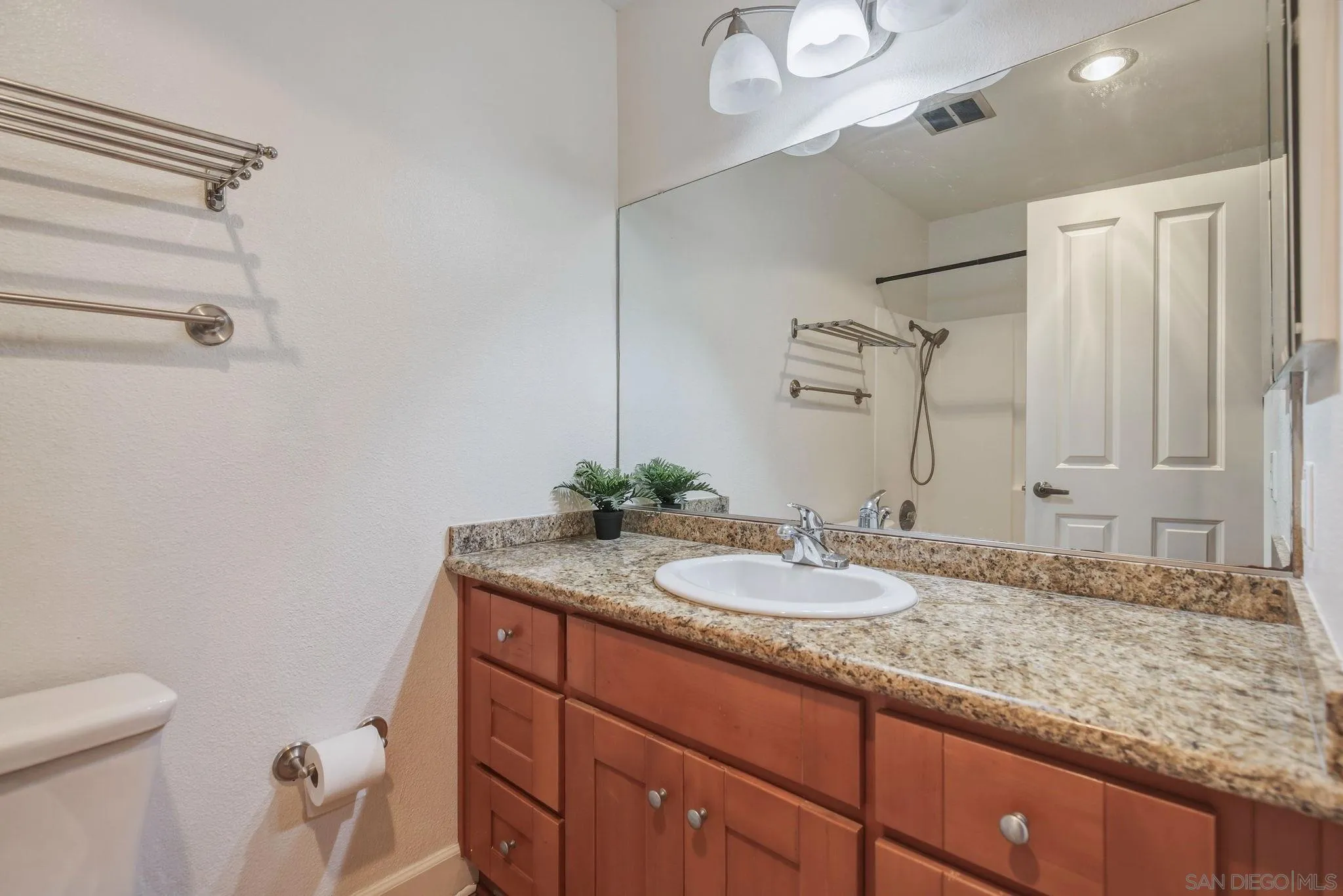 https://cdn.realtyfeed.com/cdn/127/260024033/5377b5931079bb6d1b3d1a0d4b96bfdc.webp