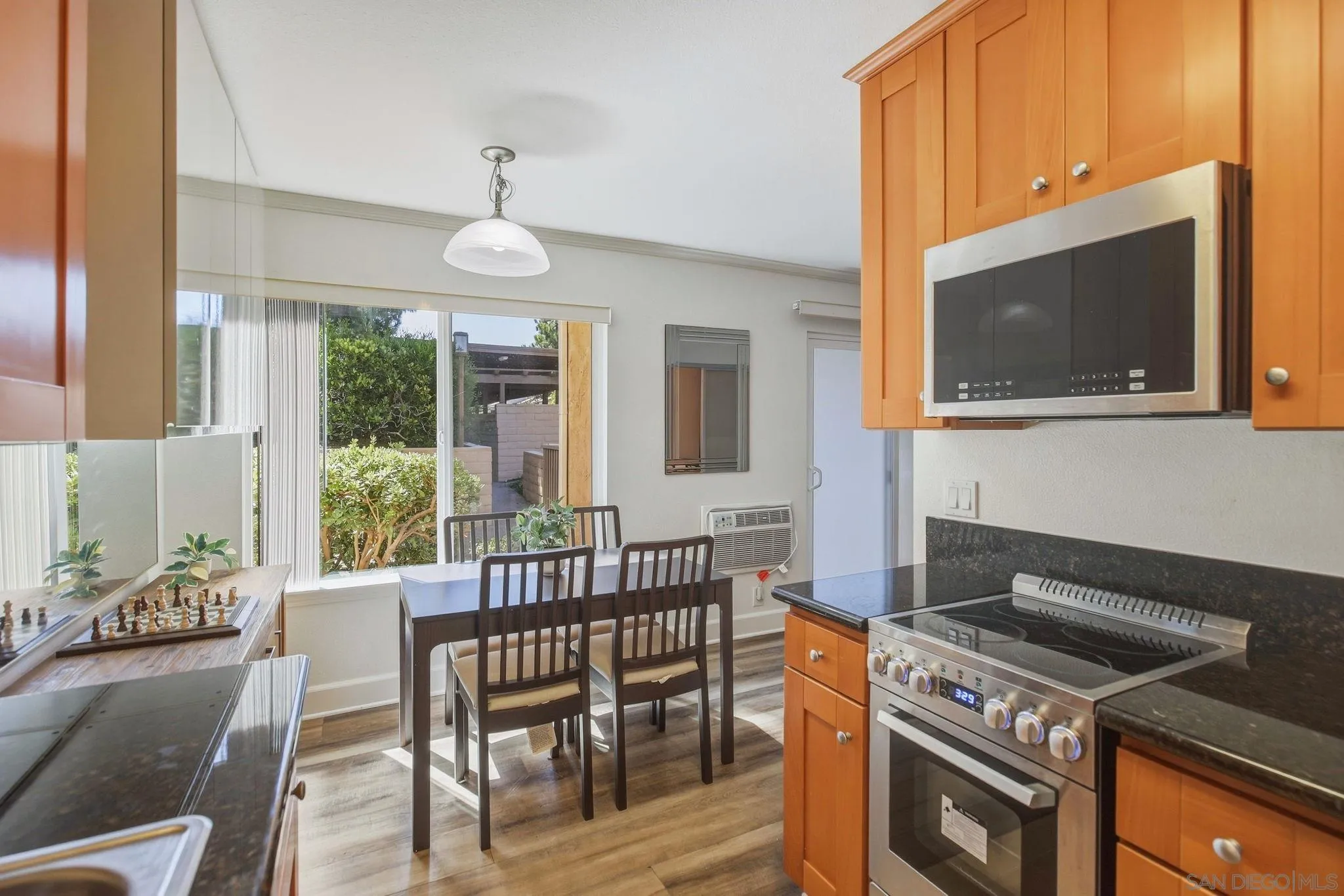 https://cdn.realtyfeed.com/cdn/127/260024033/6a5fb7bd9e5b16c5a2ef5fb2dd54dfcf.webp