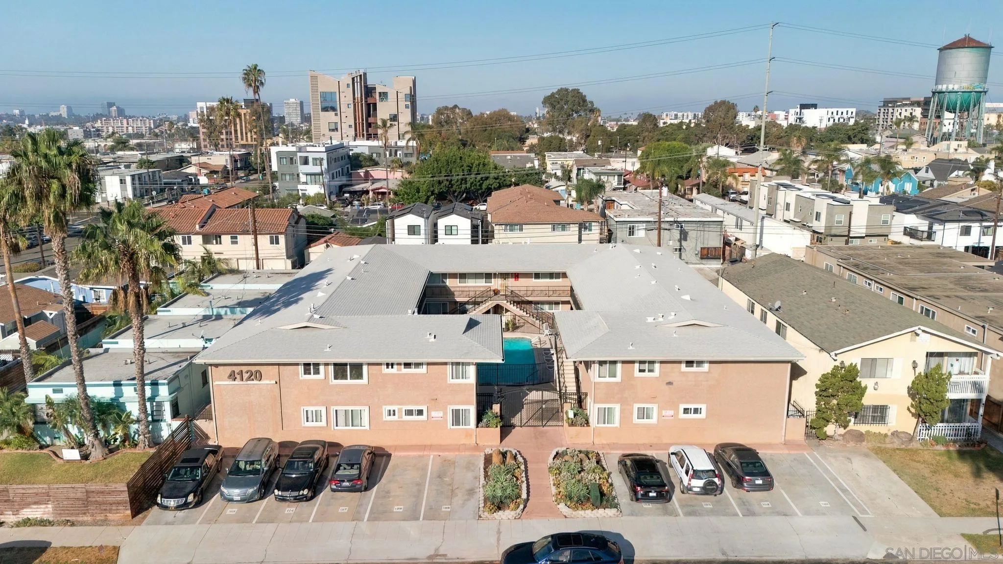 https://cdn.realtyfeed.com/cdn/127/260024034/c29940e36b23f9f0722e7623ede37eef.webp