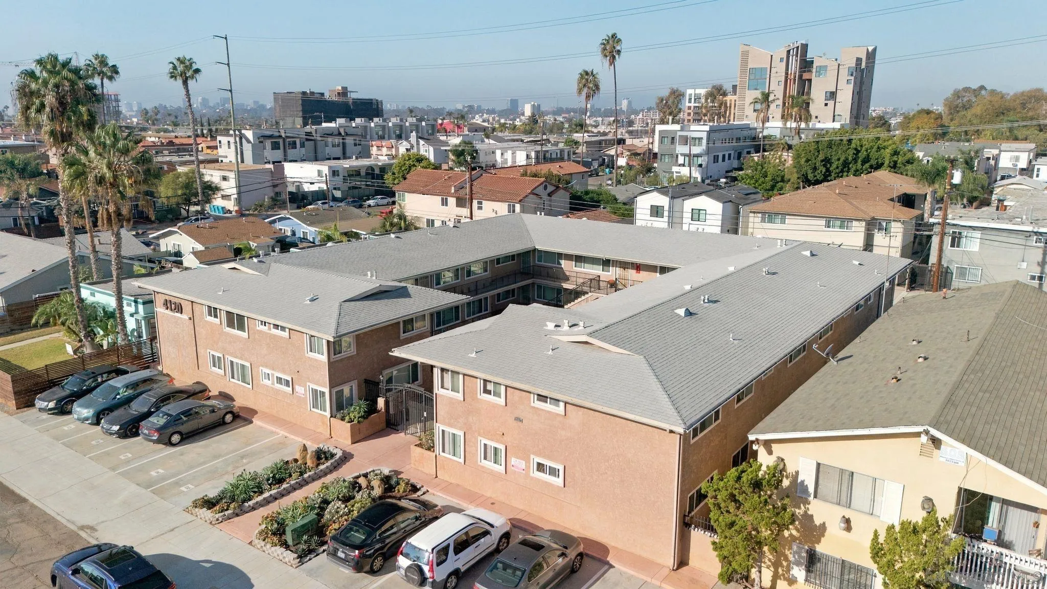 https://cdn.realtyfeed.com/cdn/127/260024034/ec94652fbfa455d80e556c32e7fb0597.webp