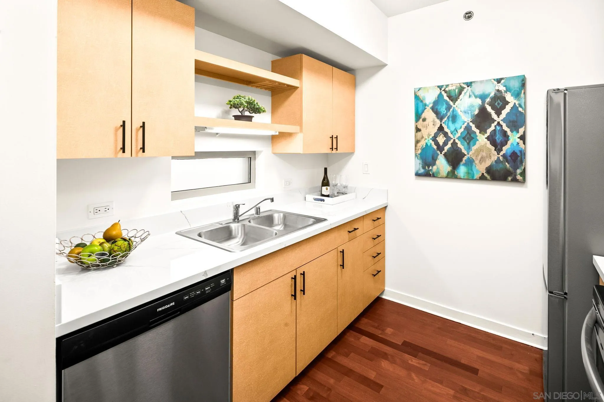 https://cdn.realtyfeed.com/cdn/127/260024041/26dca428e20977dedbadecf37898469a.webp