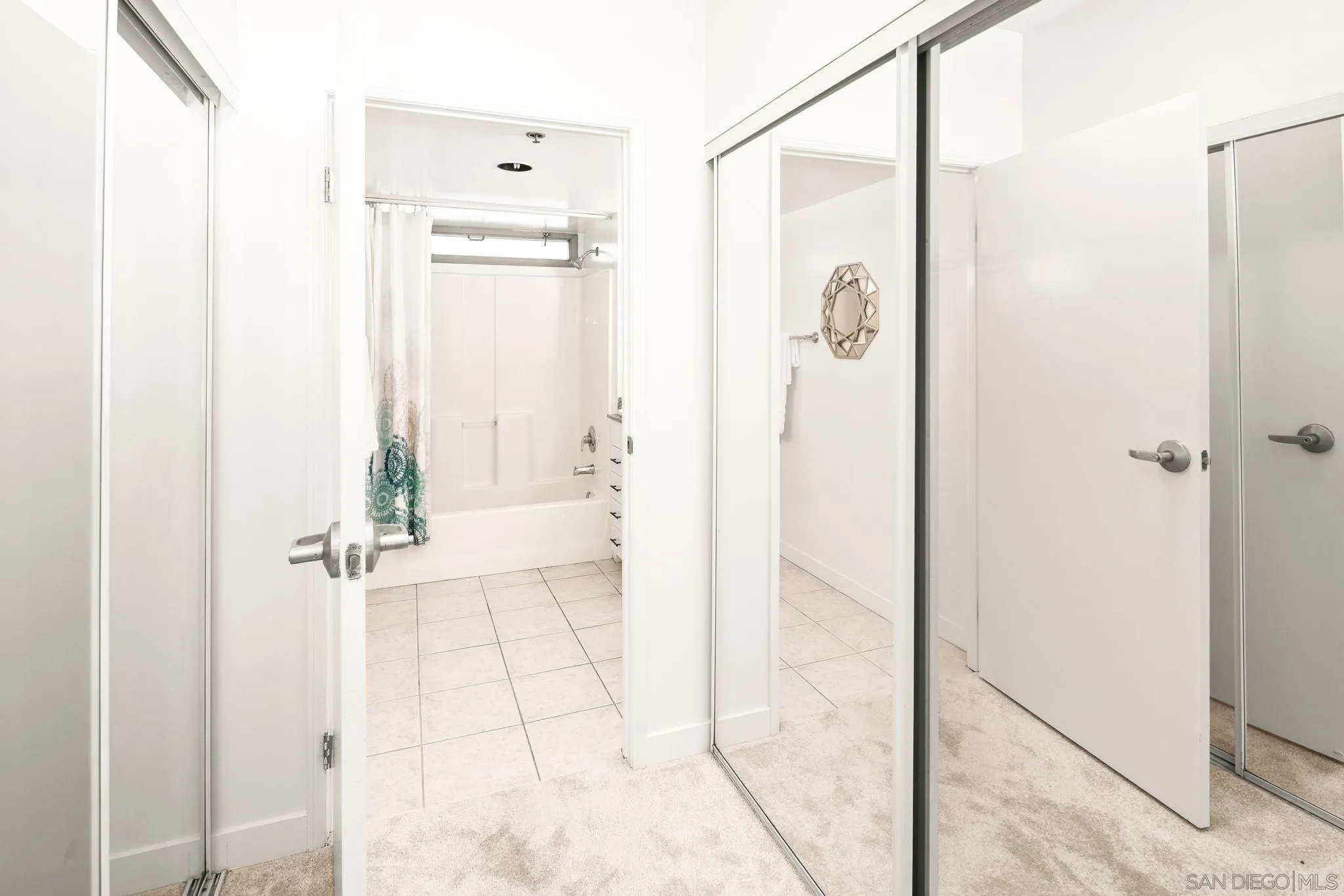 https://cdn.realtyfeed.com/cdn/127/260024041/36c5720259f082ad8508c6a3878d2b4a.webp