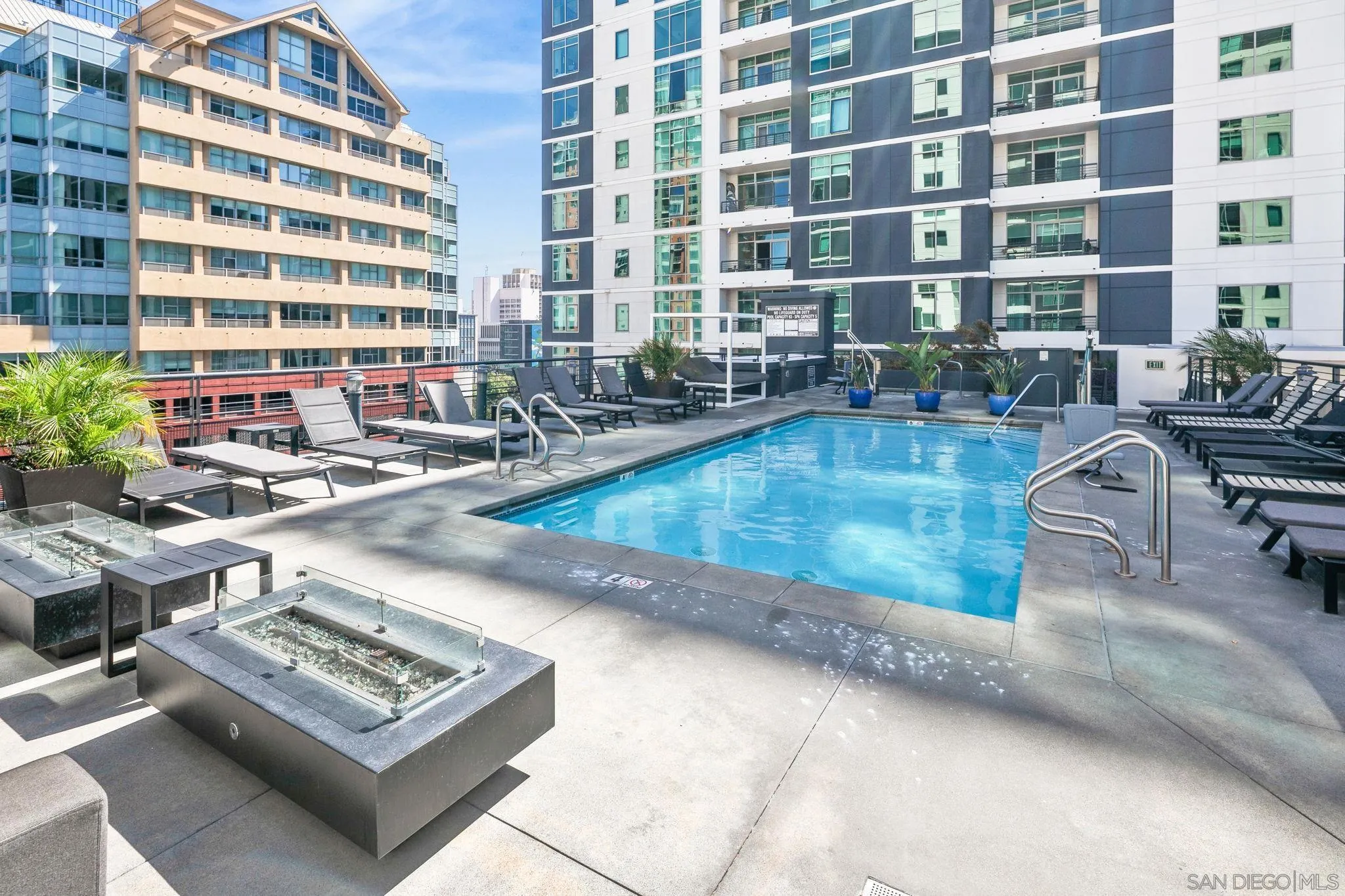 https://cdn.realtyfeed.com/cdn/127/260024041/428c5edecb50bd6c25a3d83e26d95127.webp