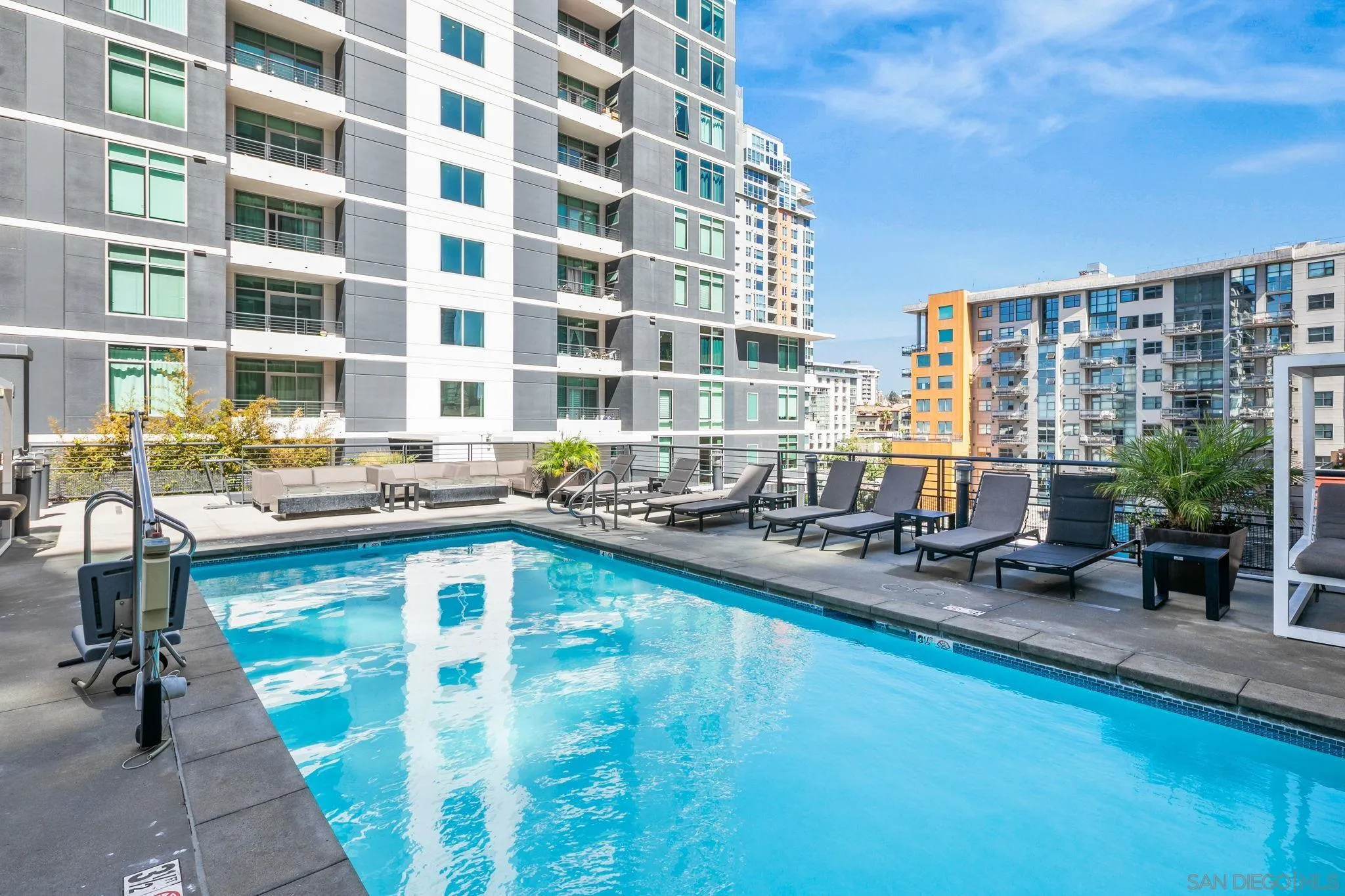 https://cdn.realtyfeed.com/cdn/127/260024041/54762cd0fee5c1be9bf02bc3bc3235ec.webp