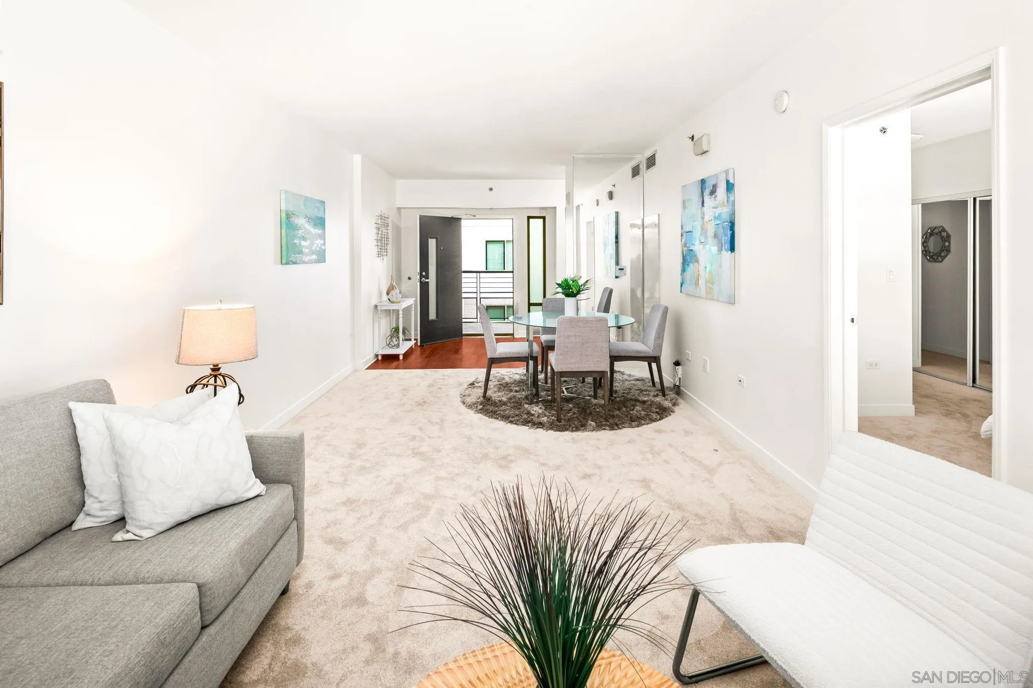 https://cdn.realtyfeed.com/cdn/127/260024041/759703b768bf3c876b93144d66cbdb5f.webp