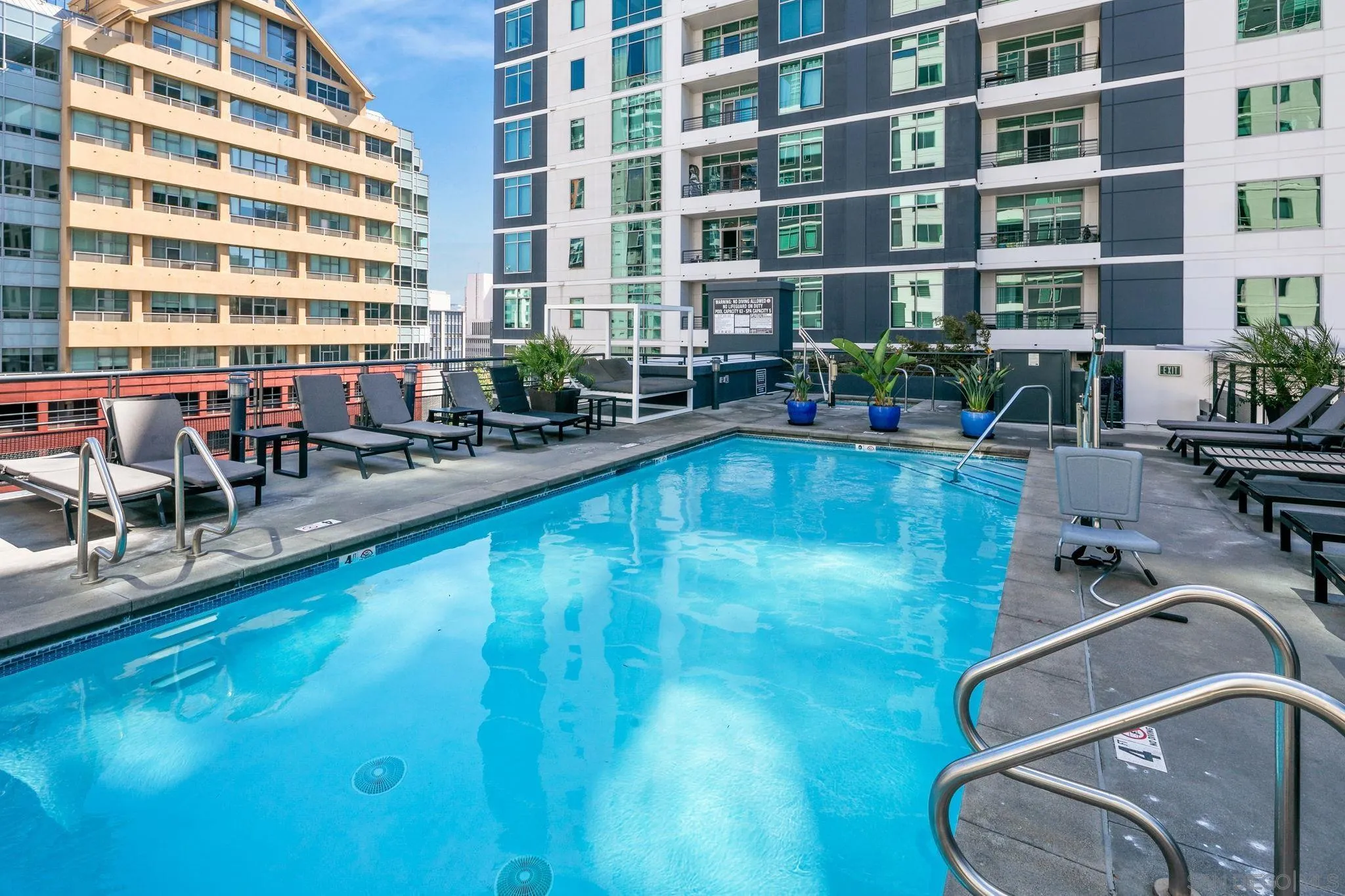 https://cdn.realtyfeed.com/cdn/127/260024041/ea36c78529ae7a34a6d45be38182cf33.webp