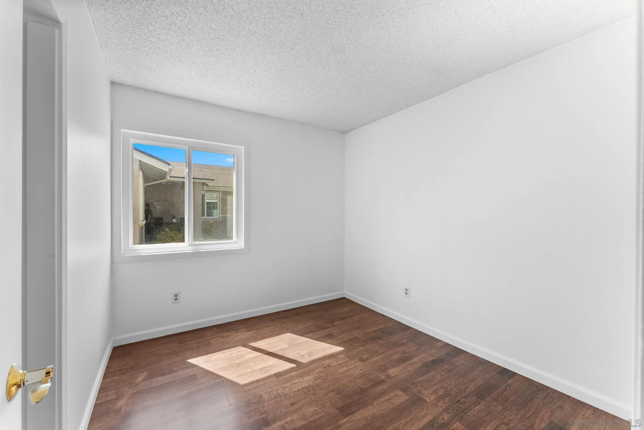 https://cdn.realtyfeed.com/cdn/127/260024044/40bd17e3c35082d140317b6ef7b48e70.webp