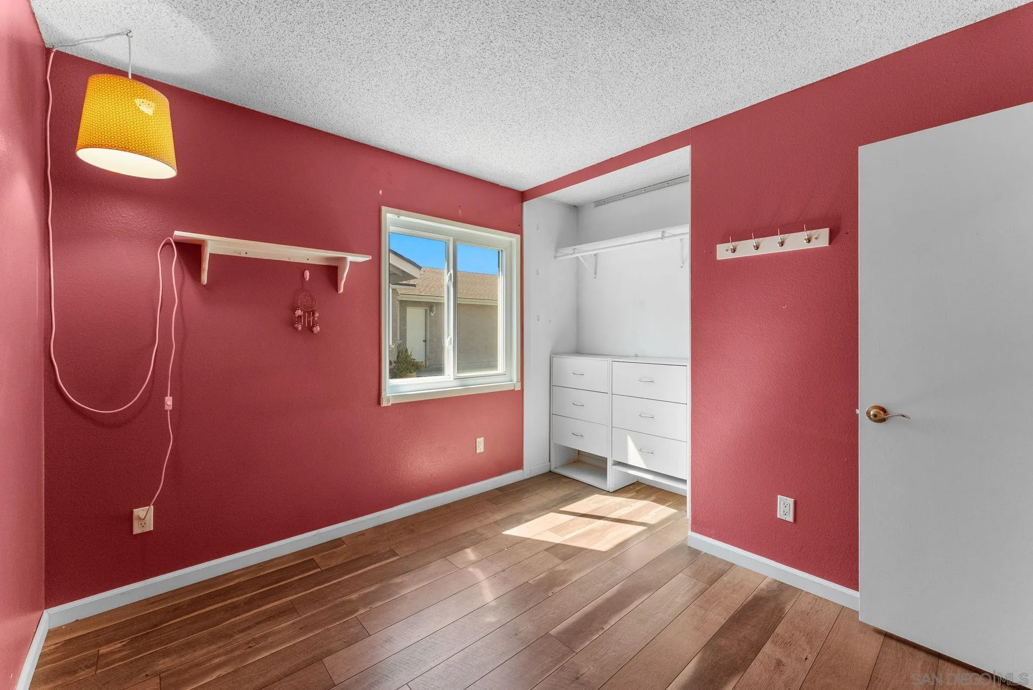 https://cdn.realtyfeed.com/cdn/127/260024044/fbb660762f7e188f01f6c7103909a6cc.webp