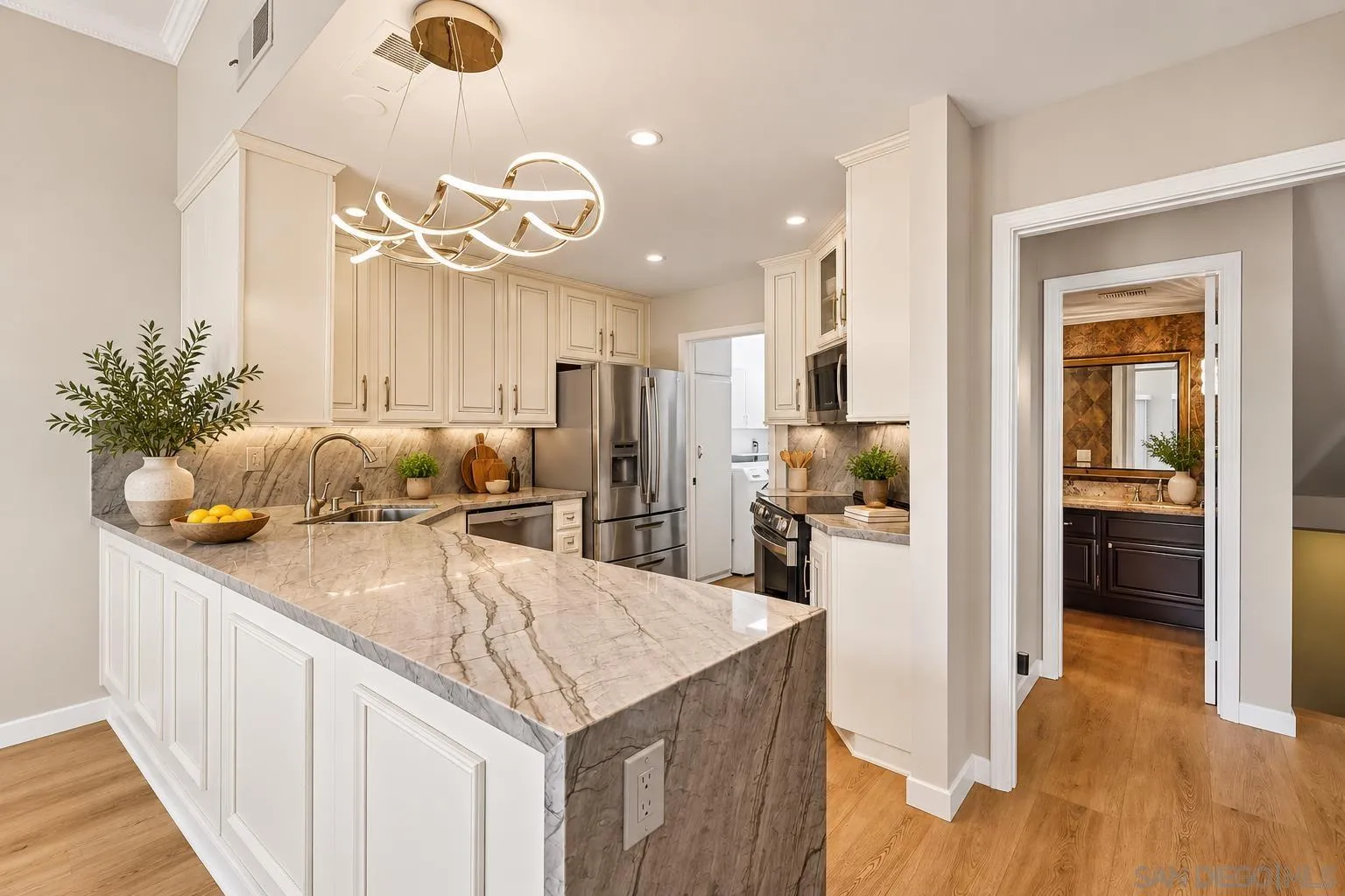 https://cdn.realtyfeed.com/cdn/127/260024045/27909adaa945a5c8c4518a565d1a6d02.webp