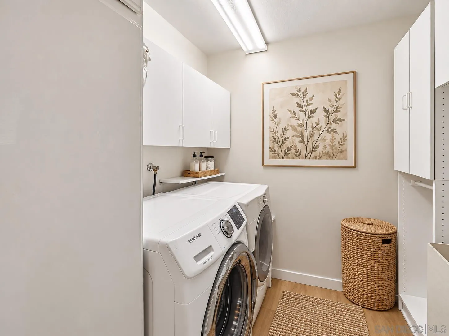 https://cdn.realtyfeed.com/cdn/127/260024045/2dbff46599231b45be3b4d3492711a6c.webp