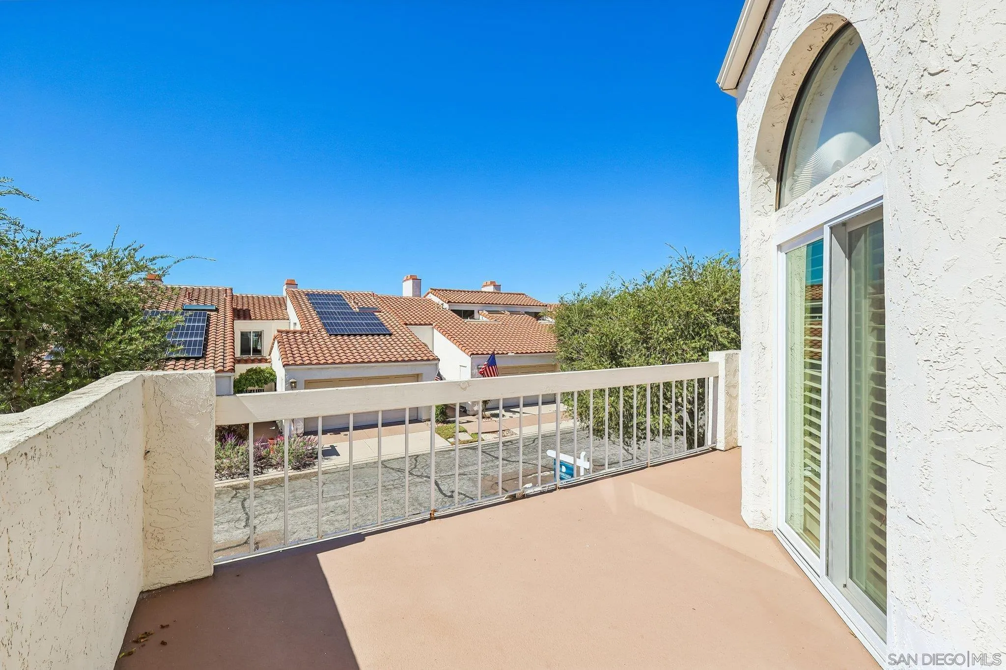 https://cdn.realtyfeed.com/cdn/127/260024045/d486753f99125d44574d681451d6f162.webp
