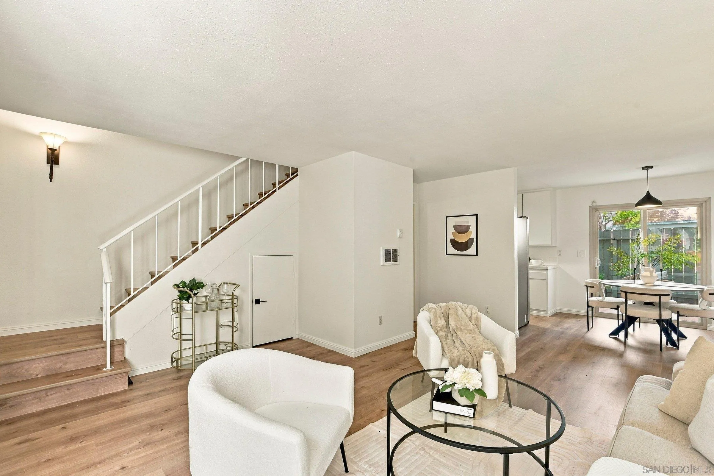 https://cdn.realtyfeed.com/cdn/127/260024047/102b083e9aebb187afb2ea05b77f061e.webp