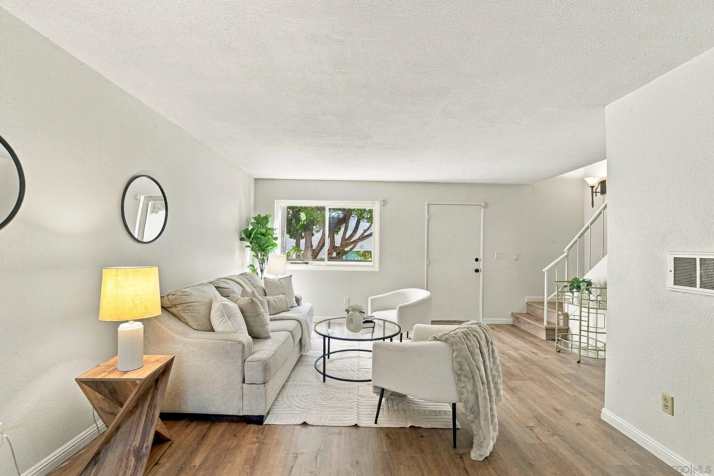 https://cdn.realtyfeed.com/cdn/127/260024047/29cb94d19bae59a84b256cf77f9a7f58.webp