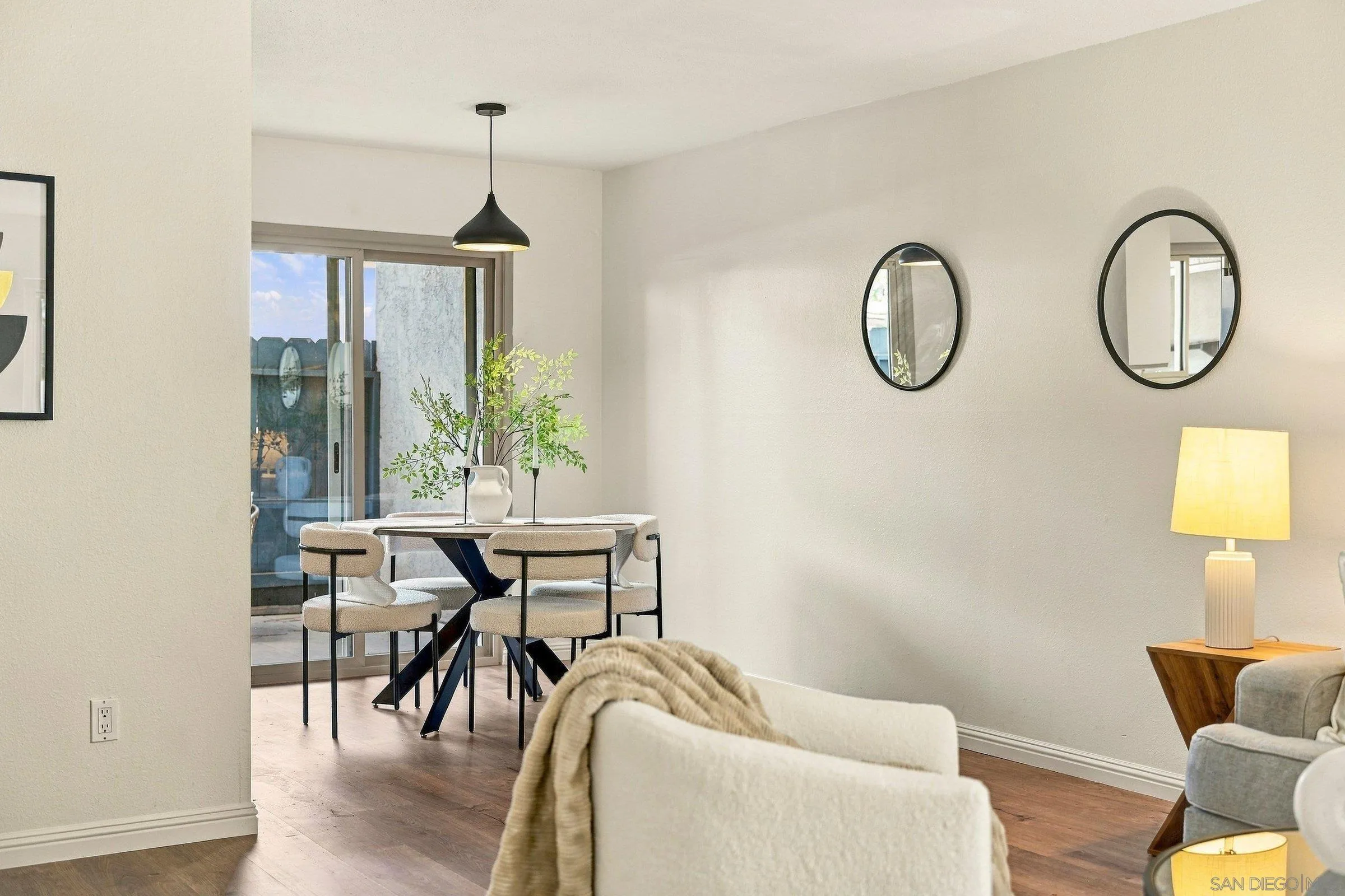 https://cdn.realtyfeed.com/cdn/127/260024047/959cc2cf6de55d0c81064a783b81aff5.webp