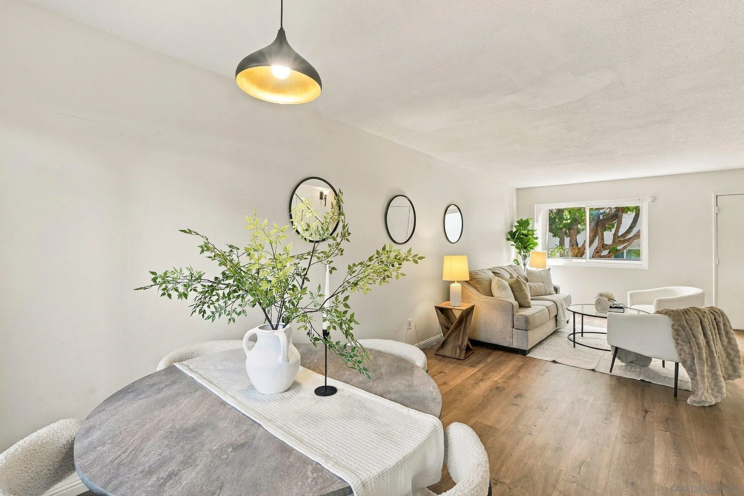 https://cdn.realtyfeed.com/cdn/127/260024047/d1ff8098be271e17b9f358948bfc30fe.webp