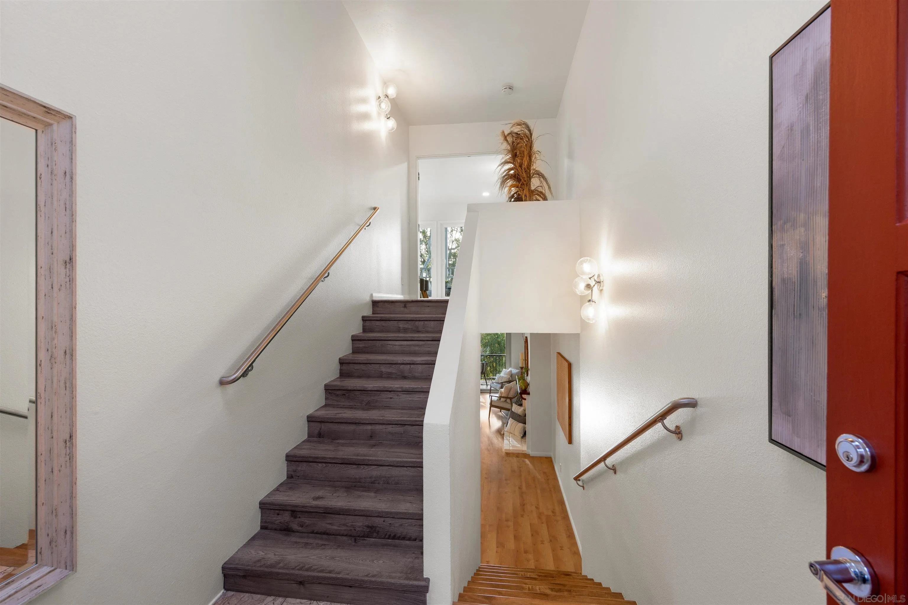 https://cdn.realtyfeed.com/cdn/127/260024050/f09329b3e5a2990fdcd961ea1dfda454.webp