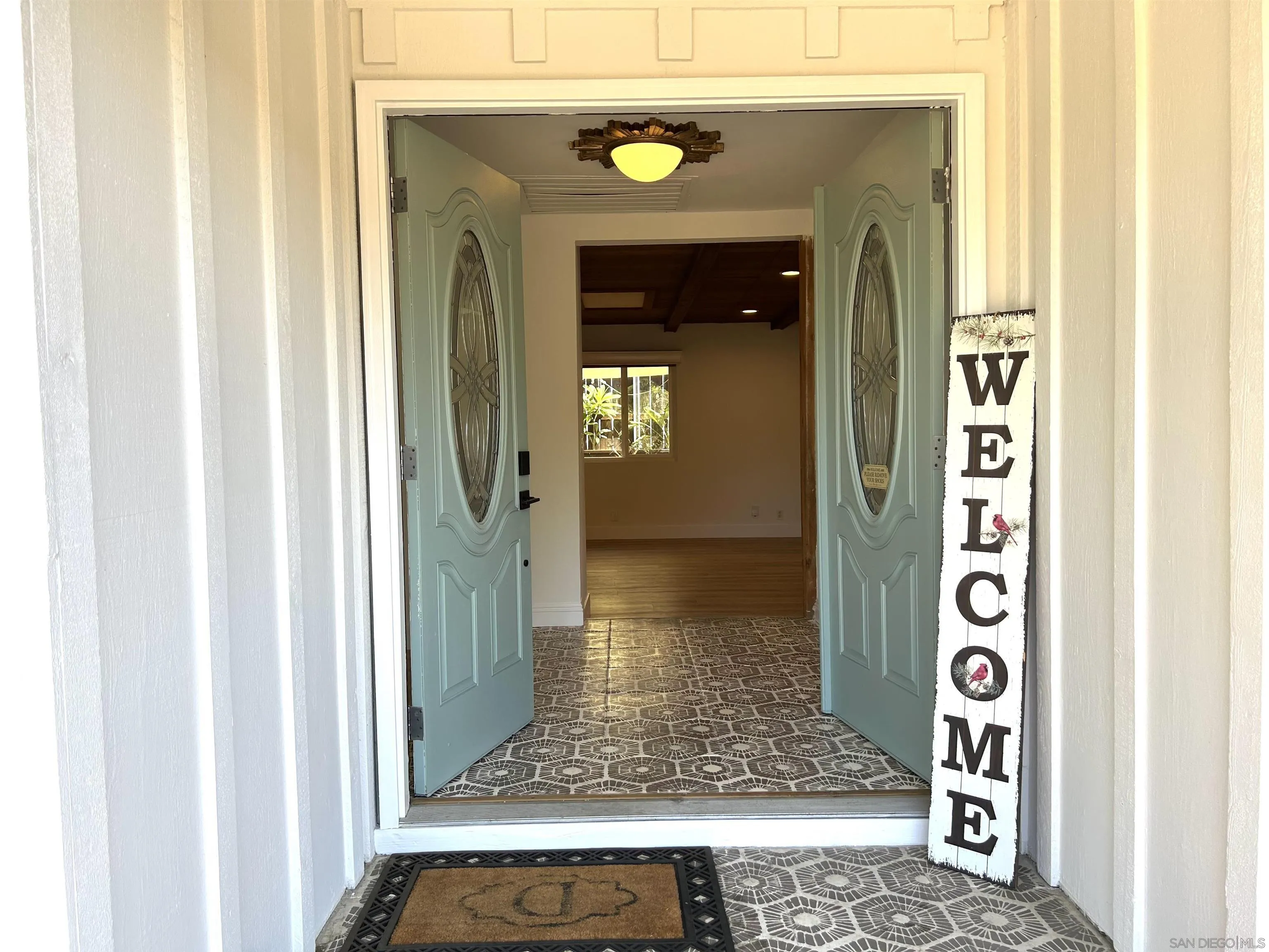 https://cdn.realtyfeed.com/cdn/127/260024053/6933345b1bd842bd2bcd009dba2514cd.webp