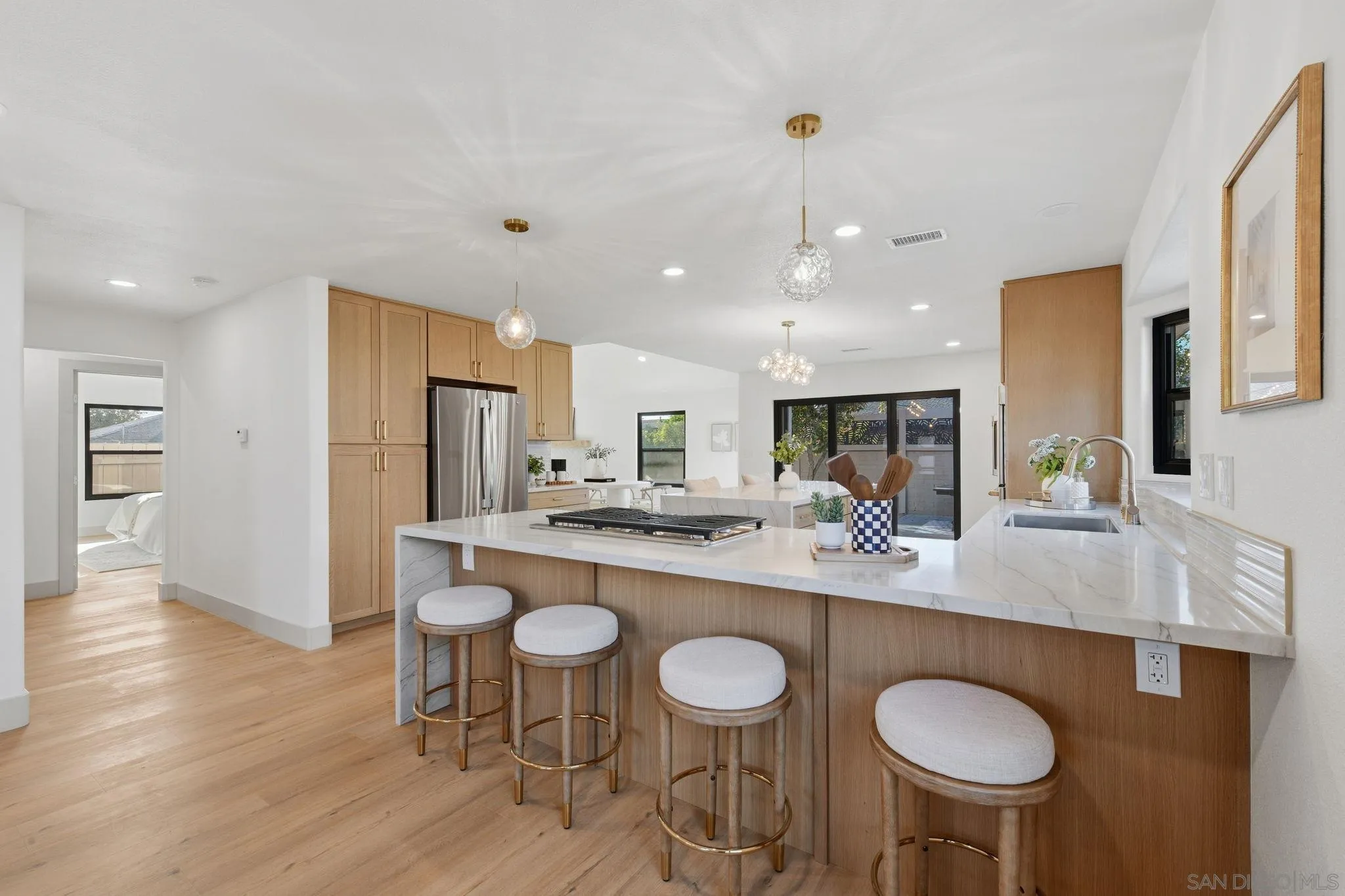 https://cdn.realtyfeed.com/cdn/127/260024054/4a162a90e900923feed39fbd8b5305b9.webp