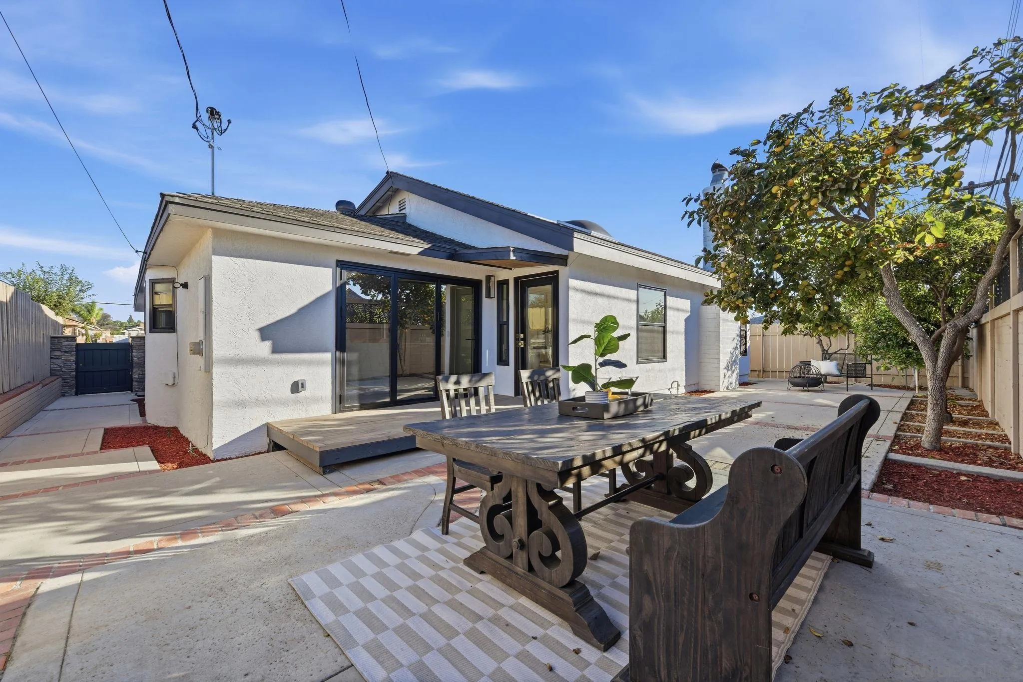 https://cdn.realtyfeed.com/cdn/127/260024054/d80b0dd363ccb969b29669e43a534124.webp
